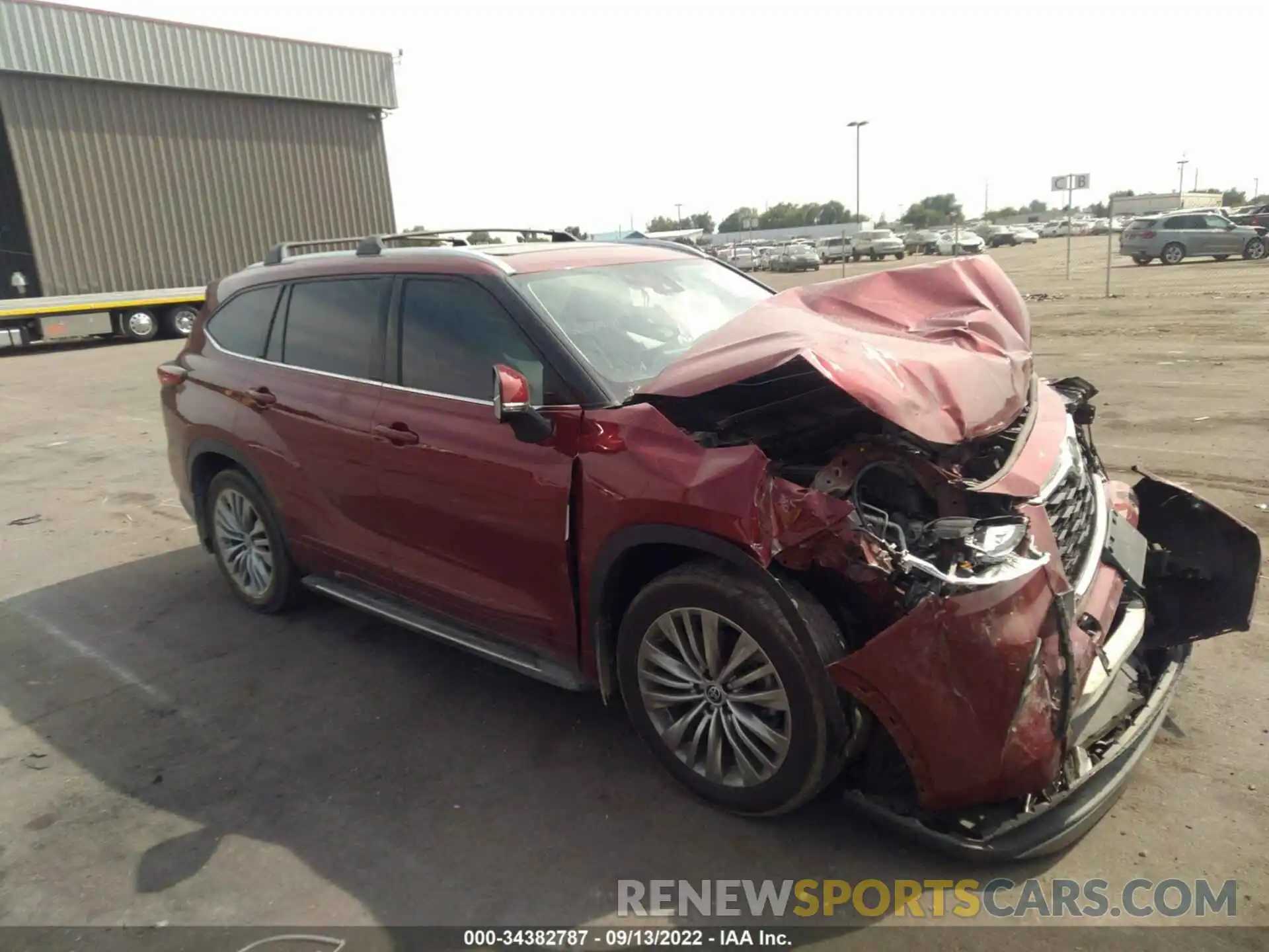 1 Photograph of a damaged car 5TDFZRBH1NS182657 TOYOTA HIGHLANDER 2022