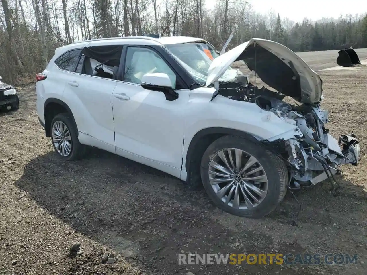 4 Photograph of a damaged car 5TDFZRBH2NS201605 TOYOTA HIGHLANDER 2022