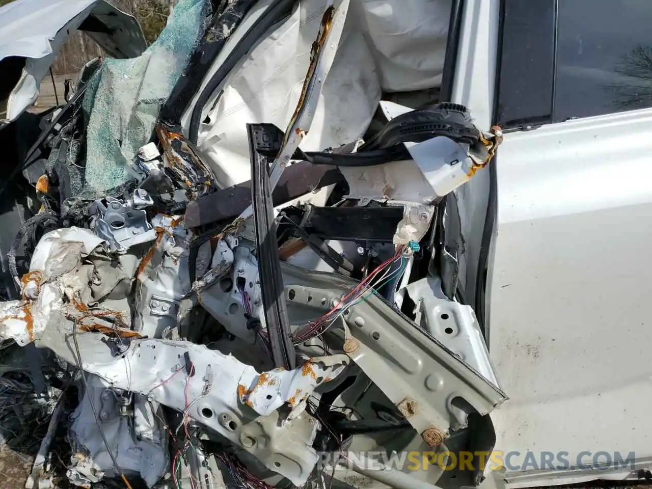 7 Photograph of a damaged car 5TDFZRBH2NS201605 TOYOTA HIGHLANDER 2022