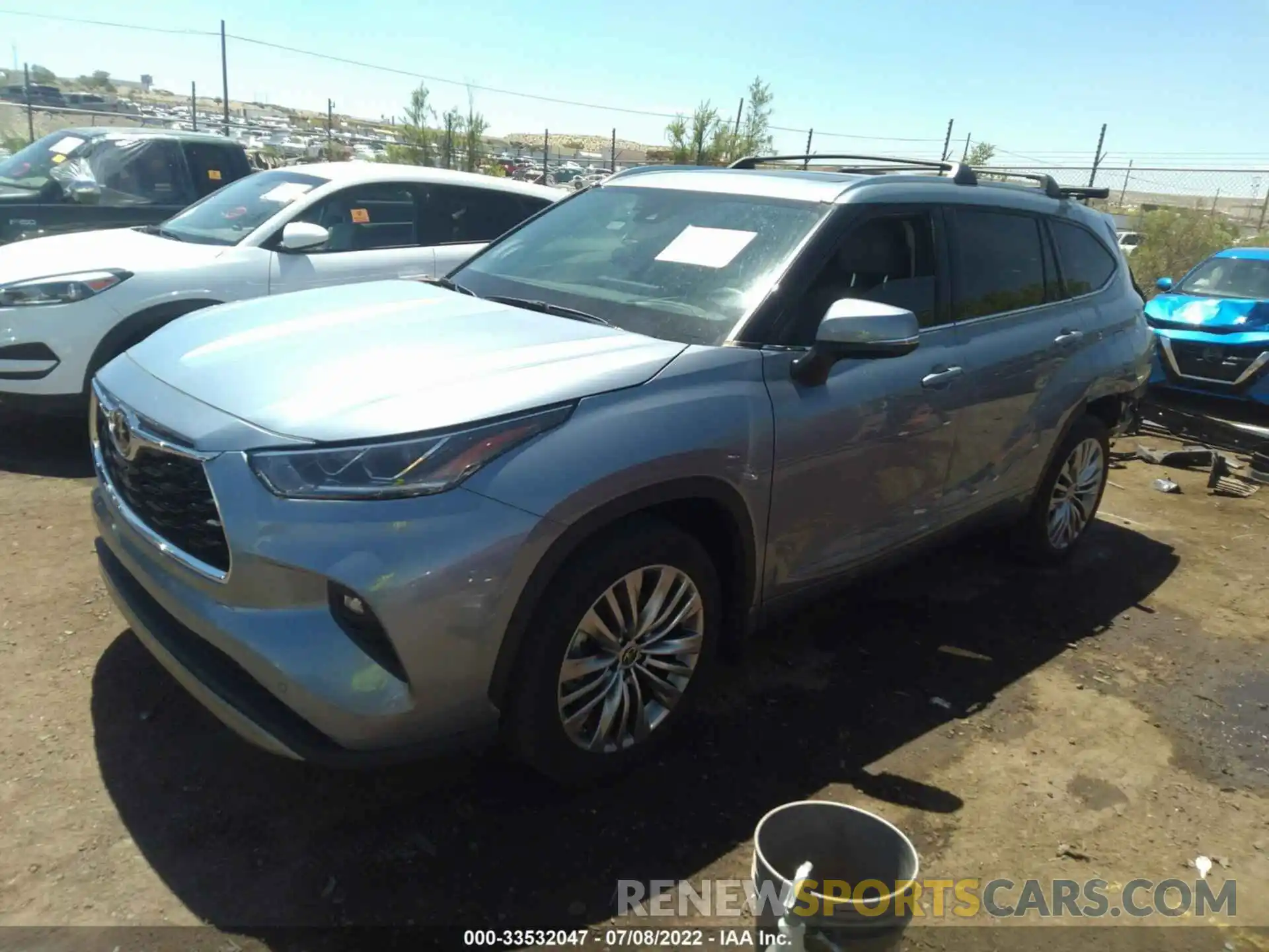 2 Photograph of a damaged car 5TDFZRBH3NS193109 TOYOTA HIGHLANDER 2022