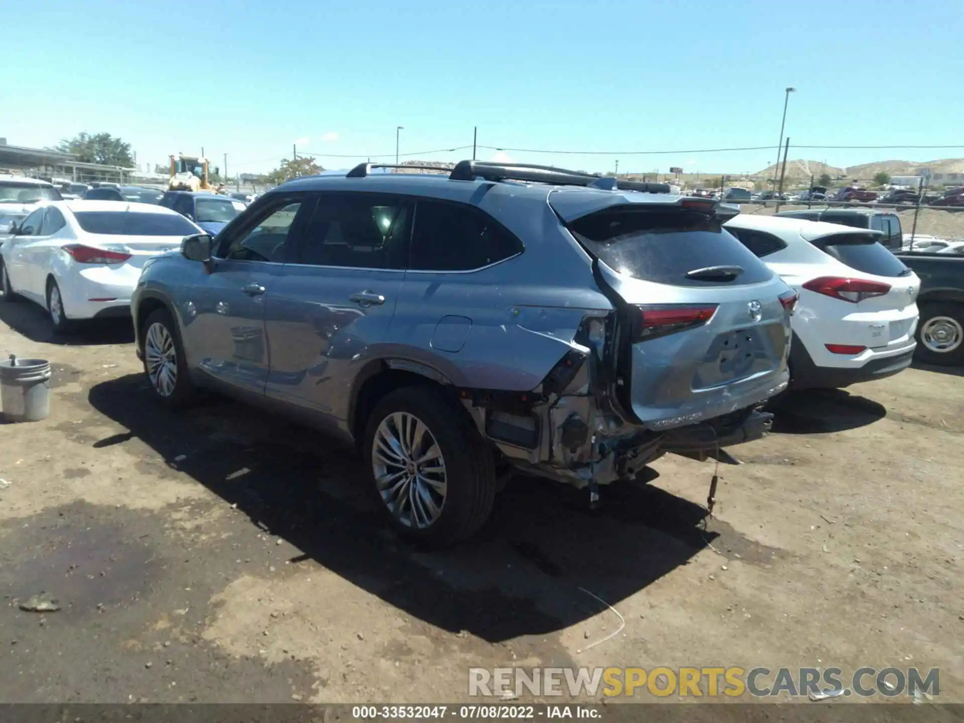 3 Photograph of a damaged car 5TDFZRBH3NS193109 TOYOTA HIGHLANDER 2022