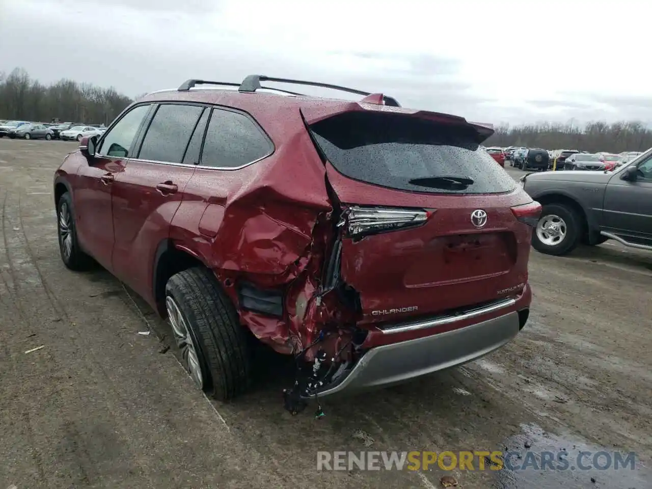 3 Photograph of a damaged car 5TDFZRBH3NS199749 TOYOTA HIGHLANDER 2022