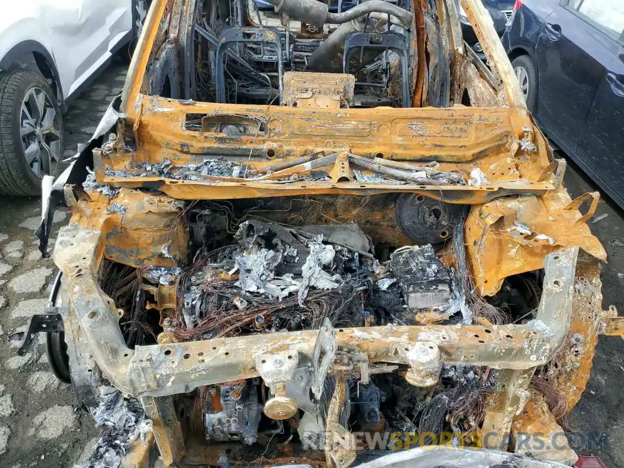 12 Photograph of a damaged car 5TDFZRBH3NS208207 TOYOTA HIGHLANDER 2022