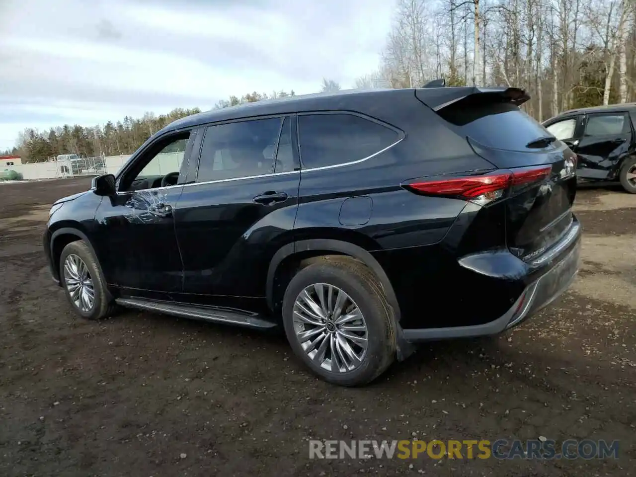 2 Photograph of a damaged car 5TDFZRBH3NS229199 TOYOTA HIGHLANDER 2022