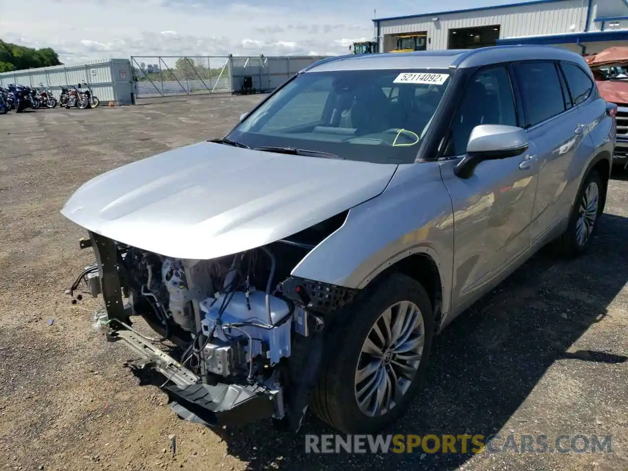 2 Photograph of a damaged car 5TDFZRBH6NS182573 TOYOTA HIGHLANDER 2022