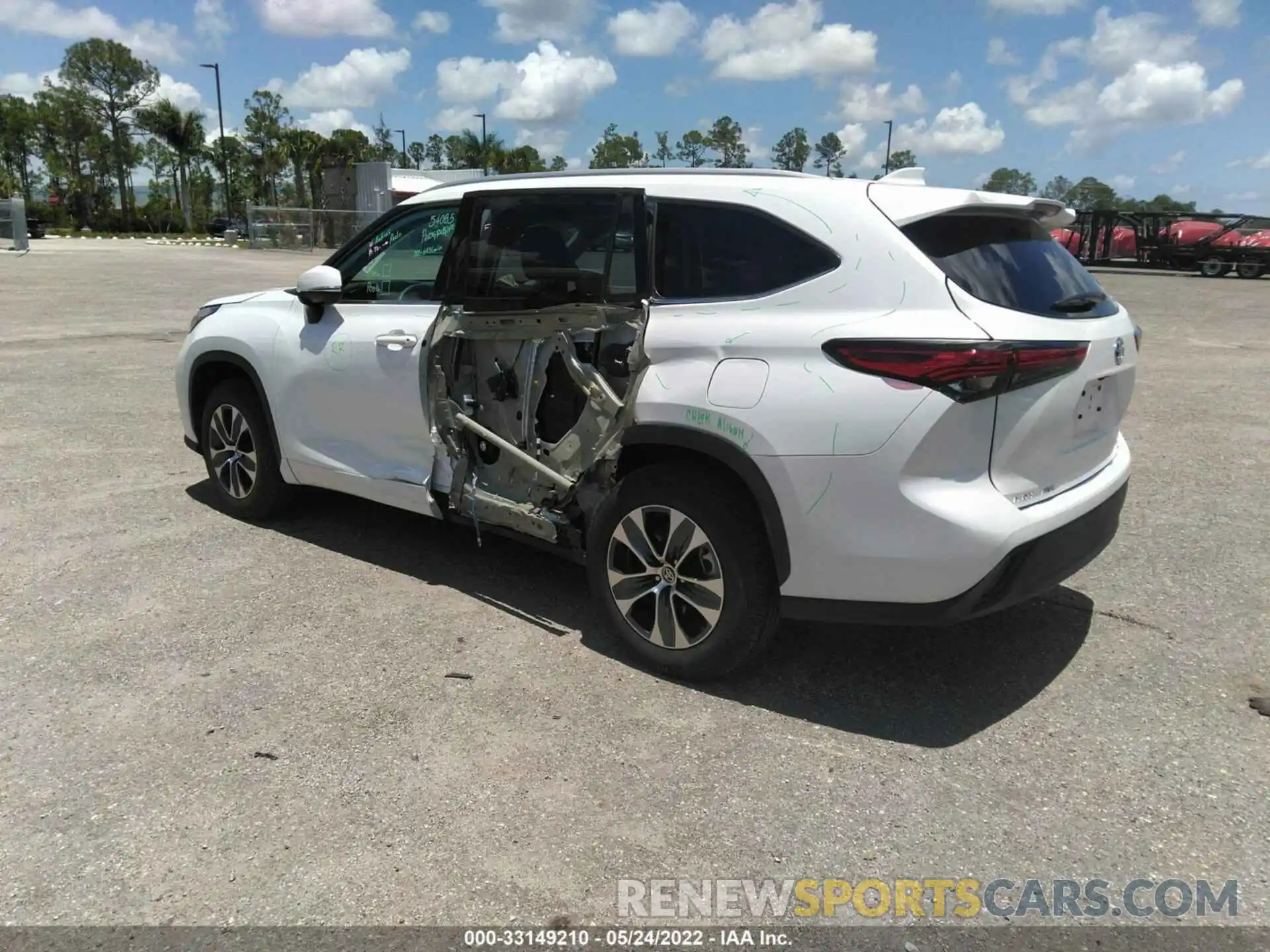 3 Photograph of a damaged car 5TDGARAH0NS510776 TOYOTA HIGHLANDER 2022