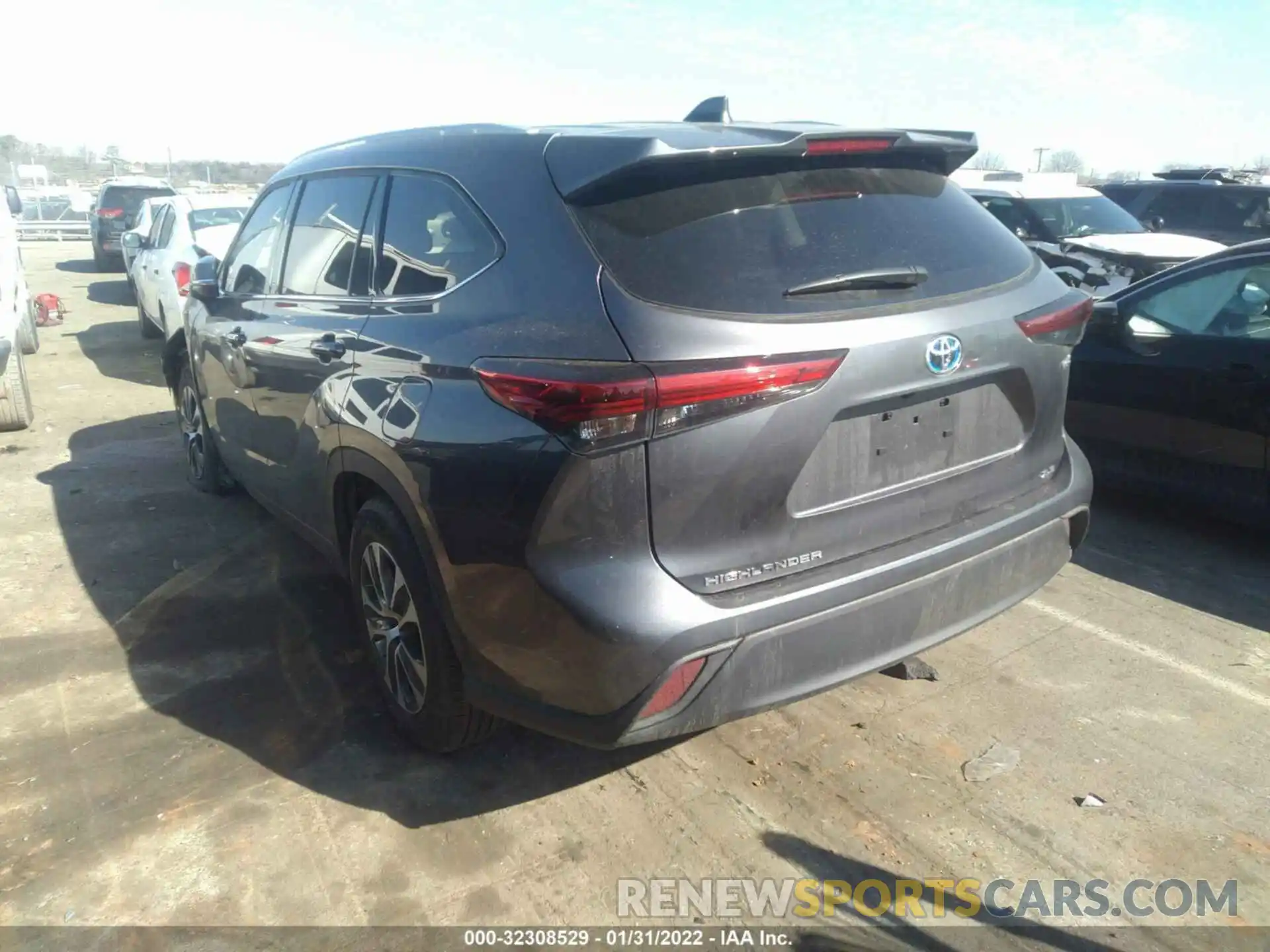 3 Photograph of a damaged car 5TDGARAH0NS511085 TOYOTA HIGHLANDER 2022