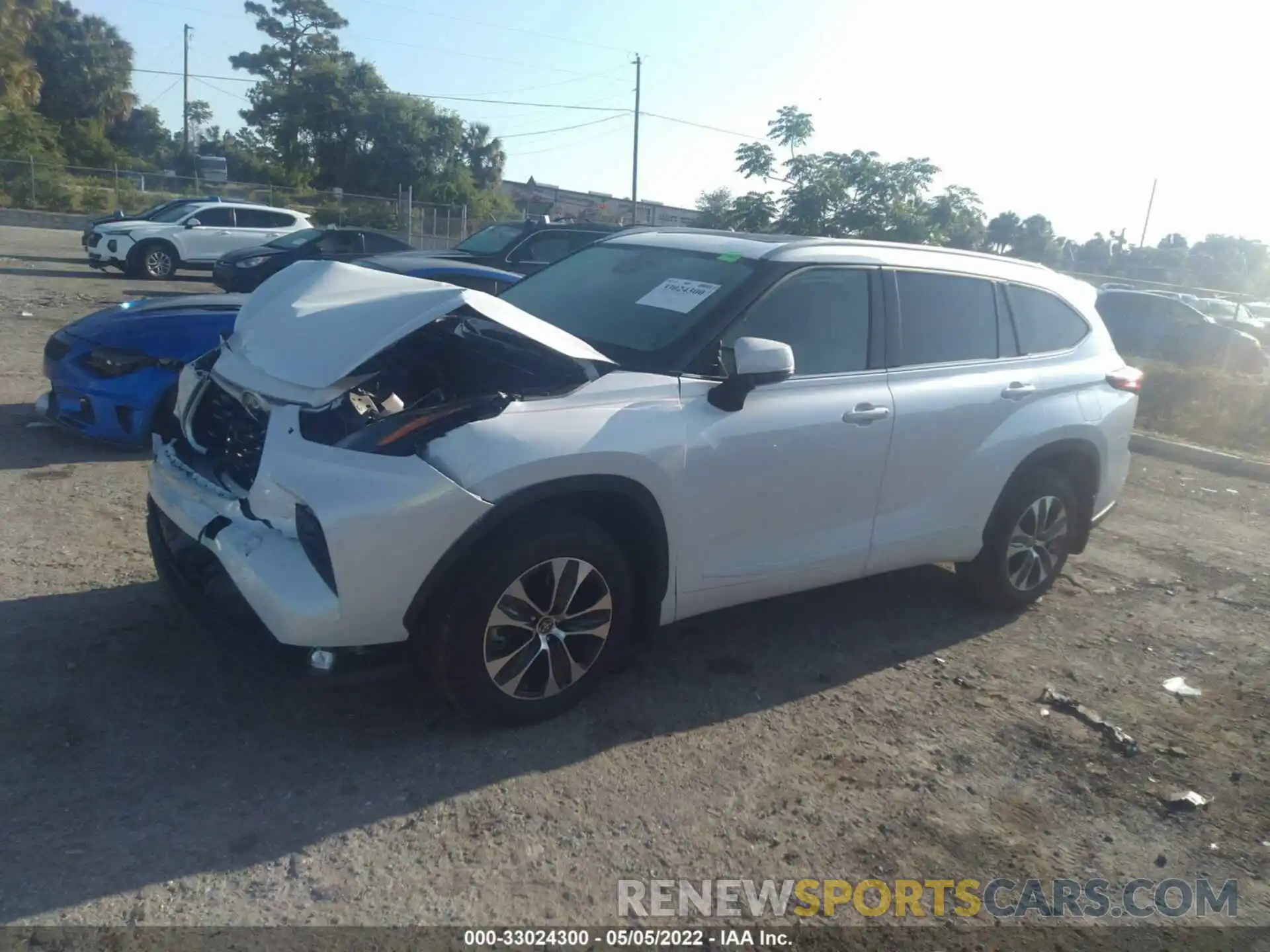 2 Photograph of a damaged car 5TDGARAH4NS512157 TOYOTA HIGHLANDER 2022