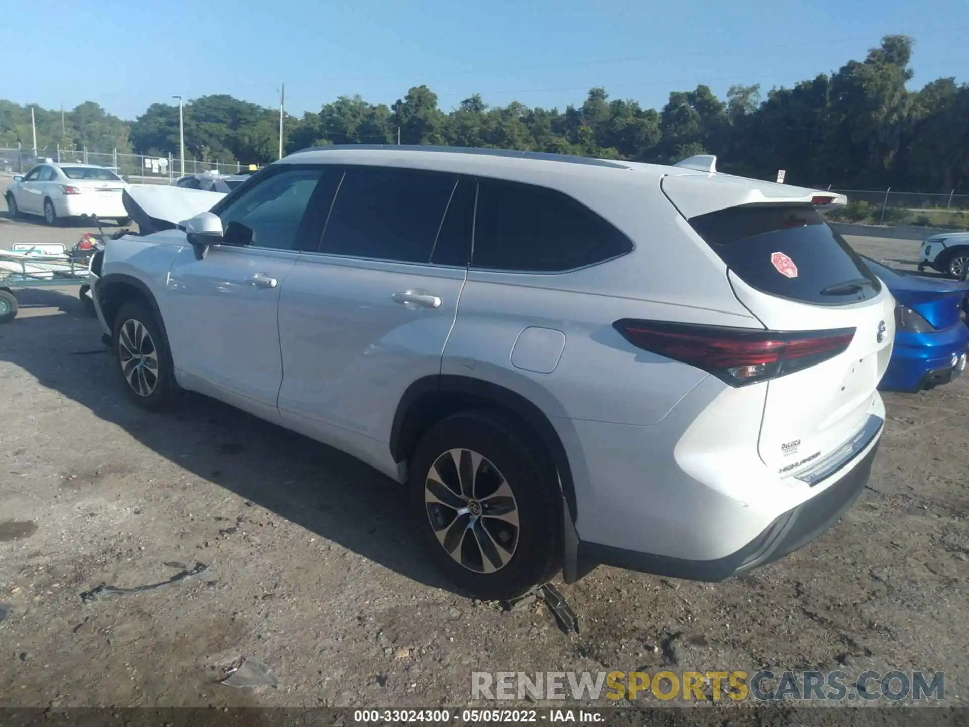 3 Photograph of a damaged car 5TDGARAH4NS512157 TOYOTA HIGHLANDER 2022