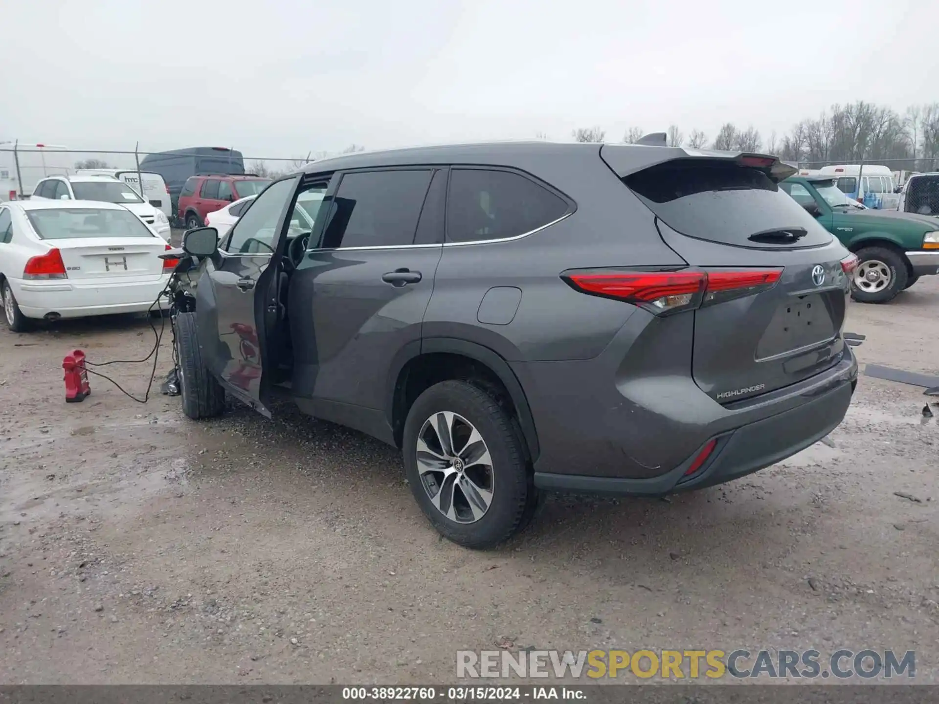 3 Photograph of a damaged car 5TDGARAH4NS515169 TOYOTA HIGHLANDER 2022