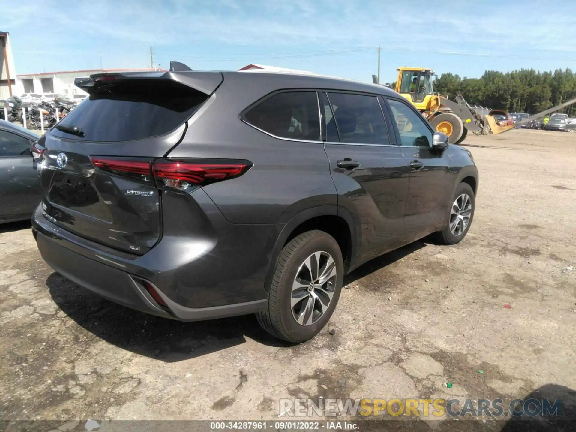 4 Photograph of a damaged car 5TDGARAH7NS513657 TOYOTA HIGHLANDER 2022