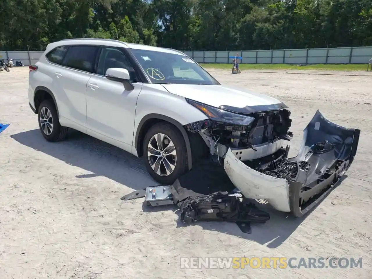 1 Photograph of a damaged car 5TDGARAH9NS513448 TOYOTA HIGHLANDER 2022