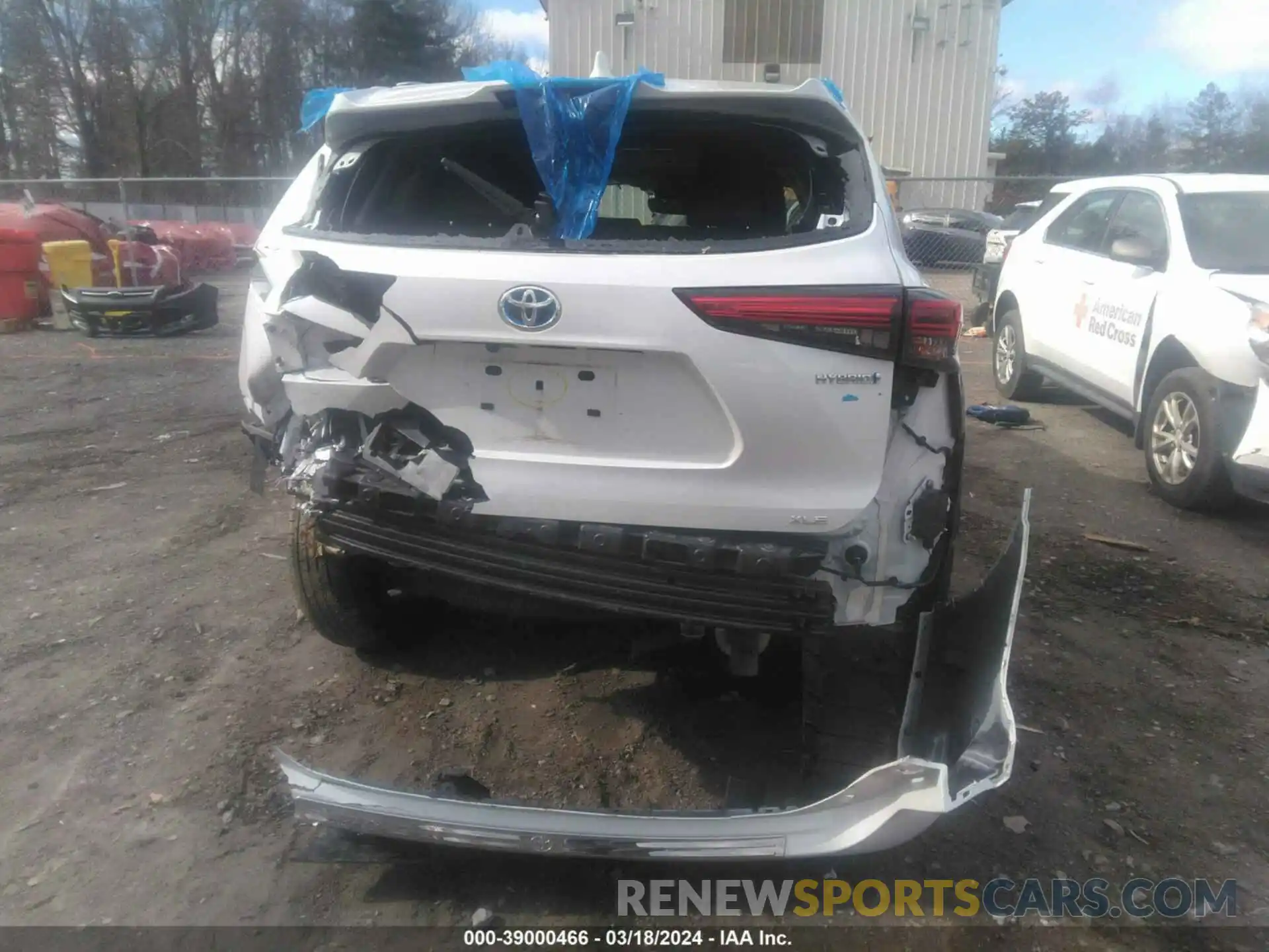 16 Photograph of a damaged car 5TDGBRCH1NS551105 TOYOTA HIGHLANDER 2022