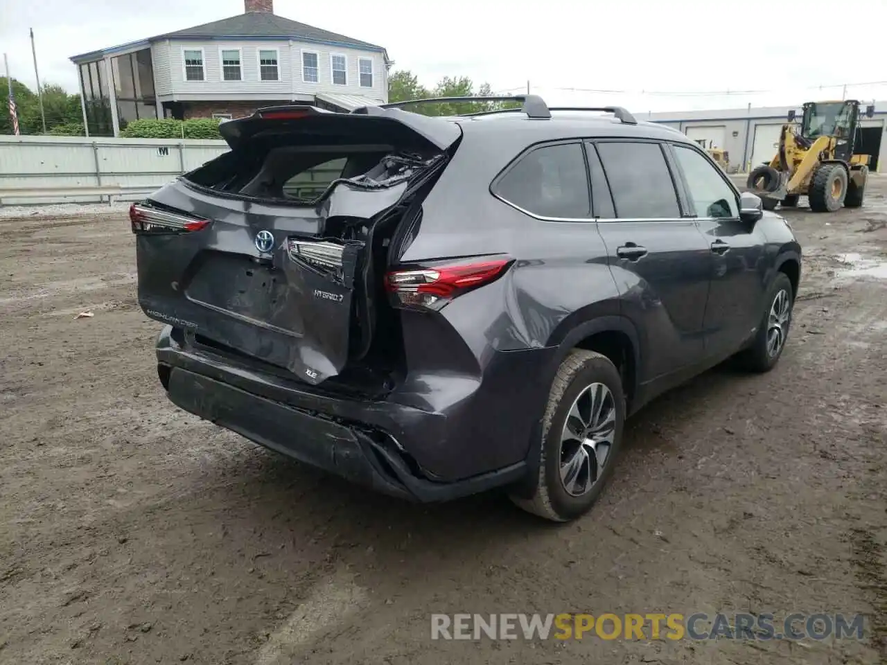 4 Photograph of a damaged car 5TDGBRCH5NS074730 TOYOTA HIGHLANDER 2022