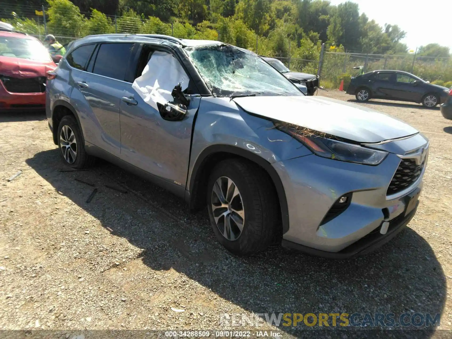 1 Photograph of a damaged car 5TDGBRCH6NS078074 TOYOTA HIGHLANDER 2022