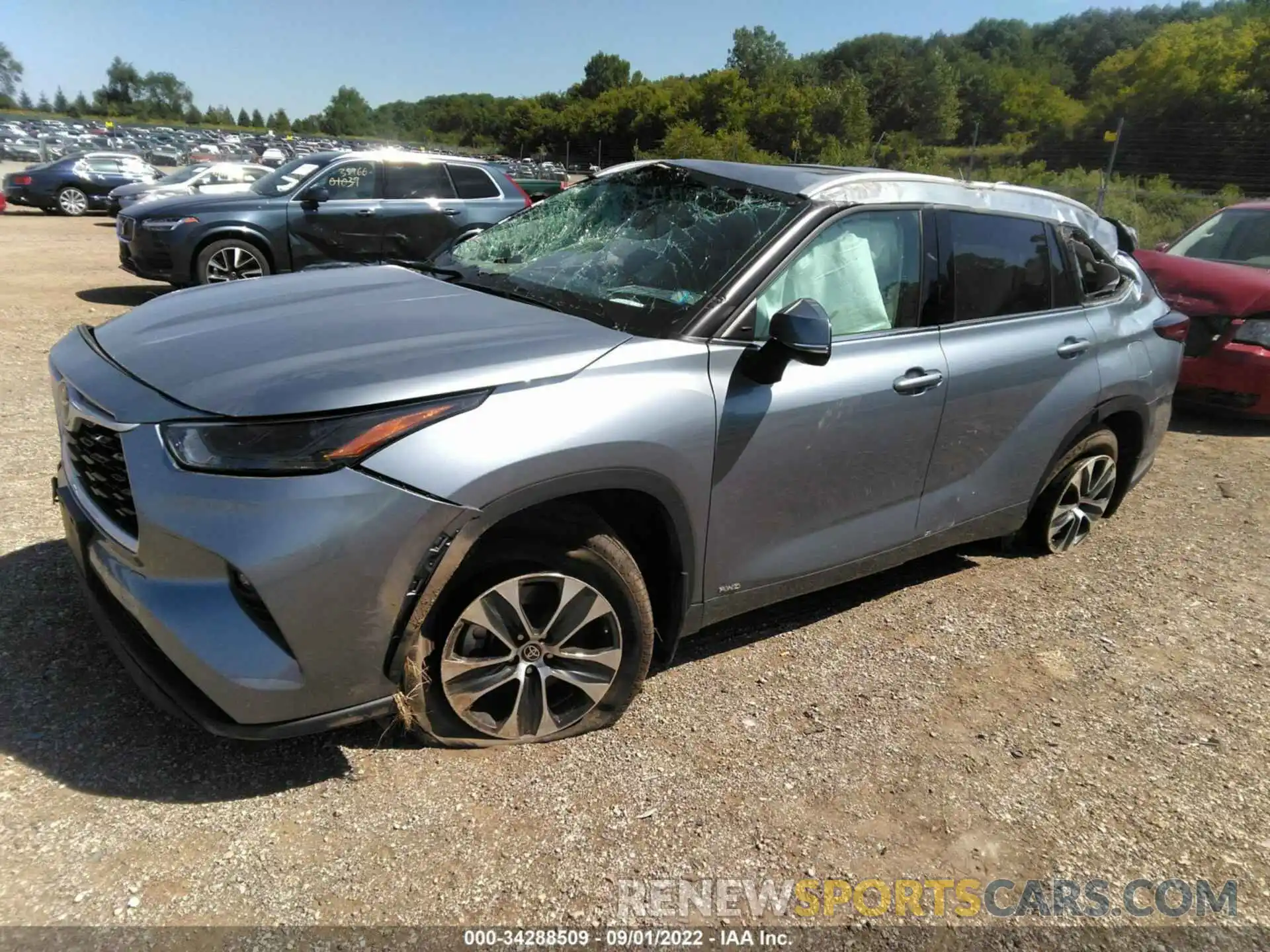 2 Photograph of a damaged car 5TDGBRCH6NS078074 TOYOTA HIGHLANDER 2022