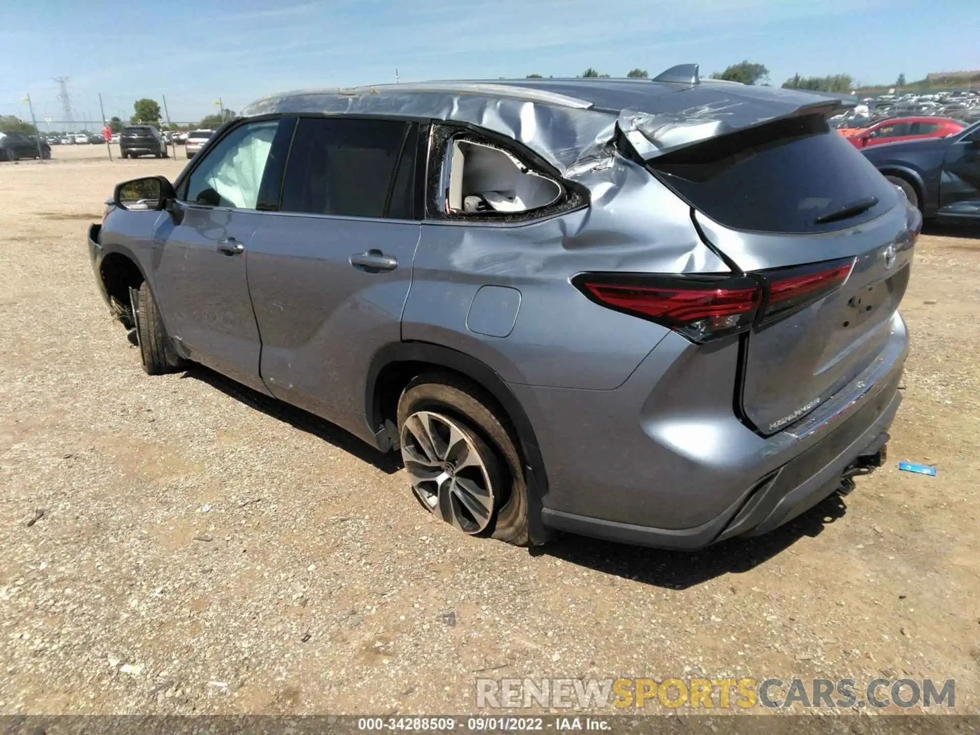 3 Photograph of a damaged car 5TDGBRCH6NS078074 TOYOTA HIGHLANDER 2022