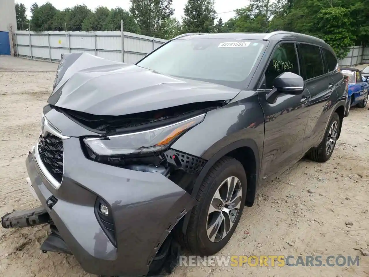 2 Photograph of a damaged car 5TDGBRCH6NS538754 TOYOTA HIGHLANDER 2022