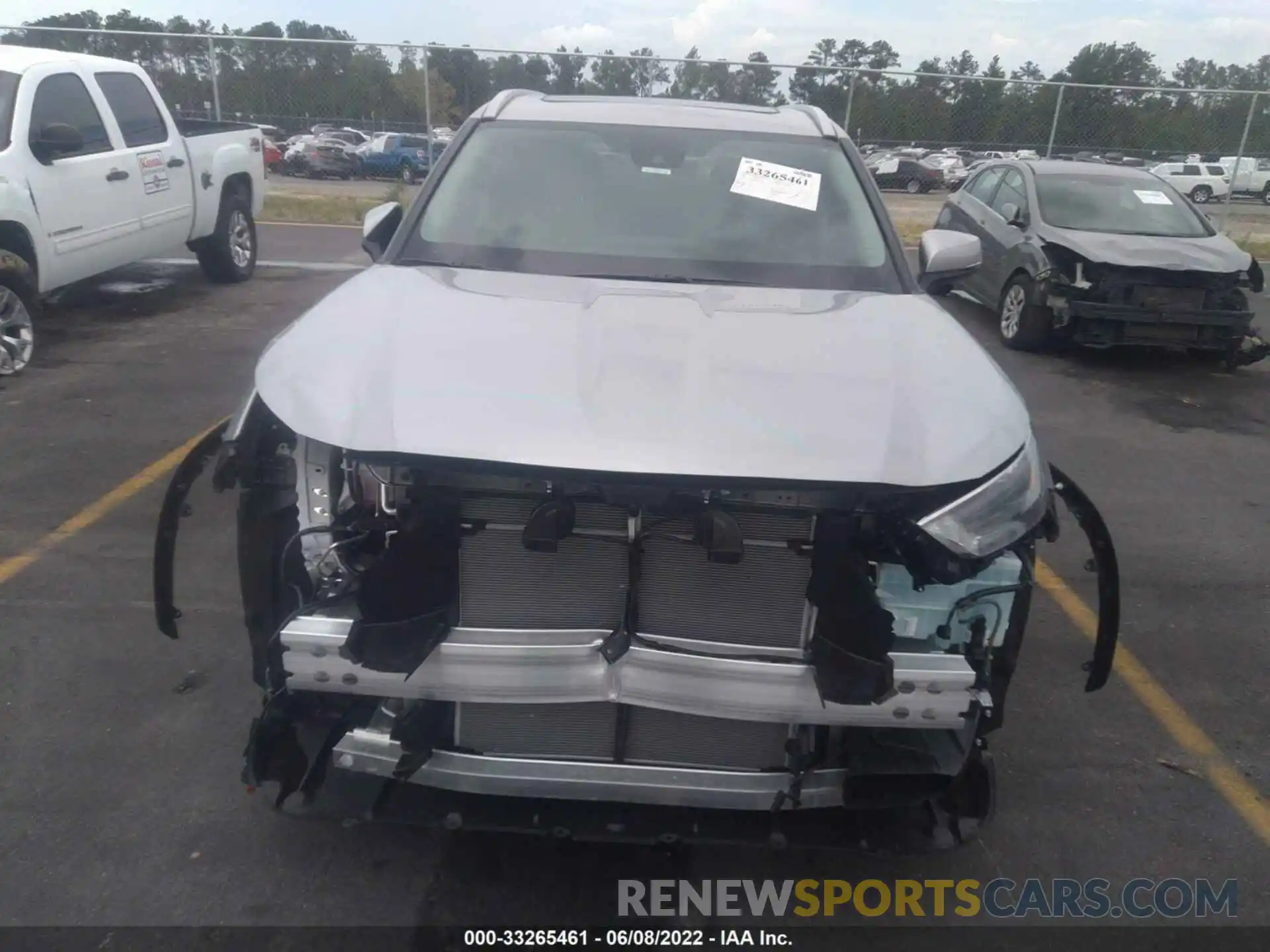 6 Photograph of a damaged car 5TDGZRAH0NS105638 TOYOTA HIGHLANDER 2022