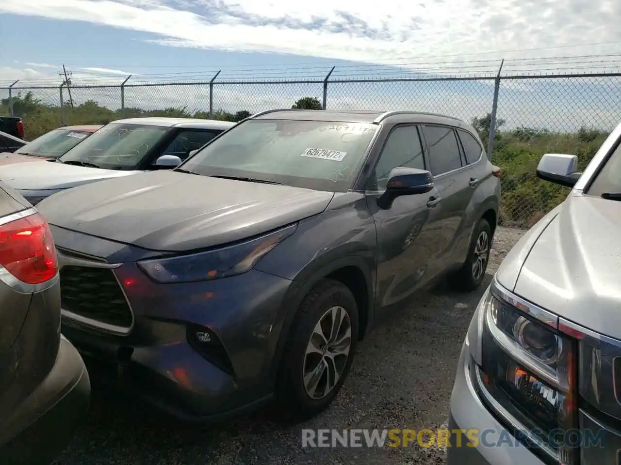 2 Photograph of a damaged car 5TDGZRAH1NS104336 TOYOTA HIGHLANDER 2022