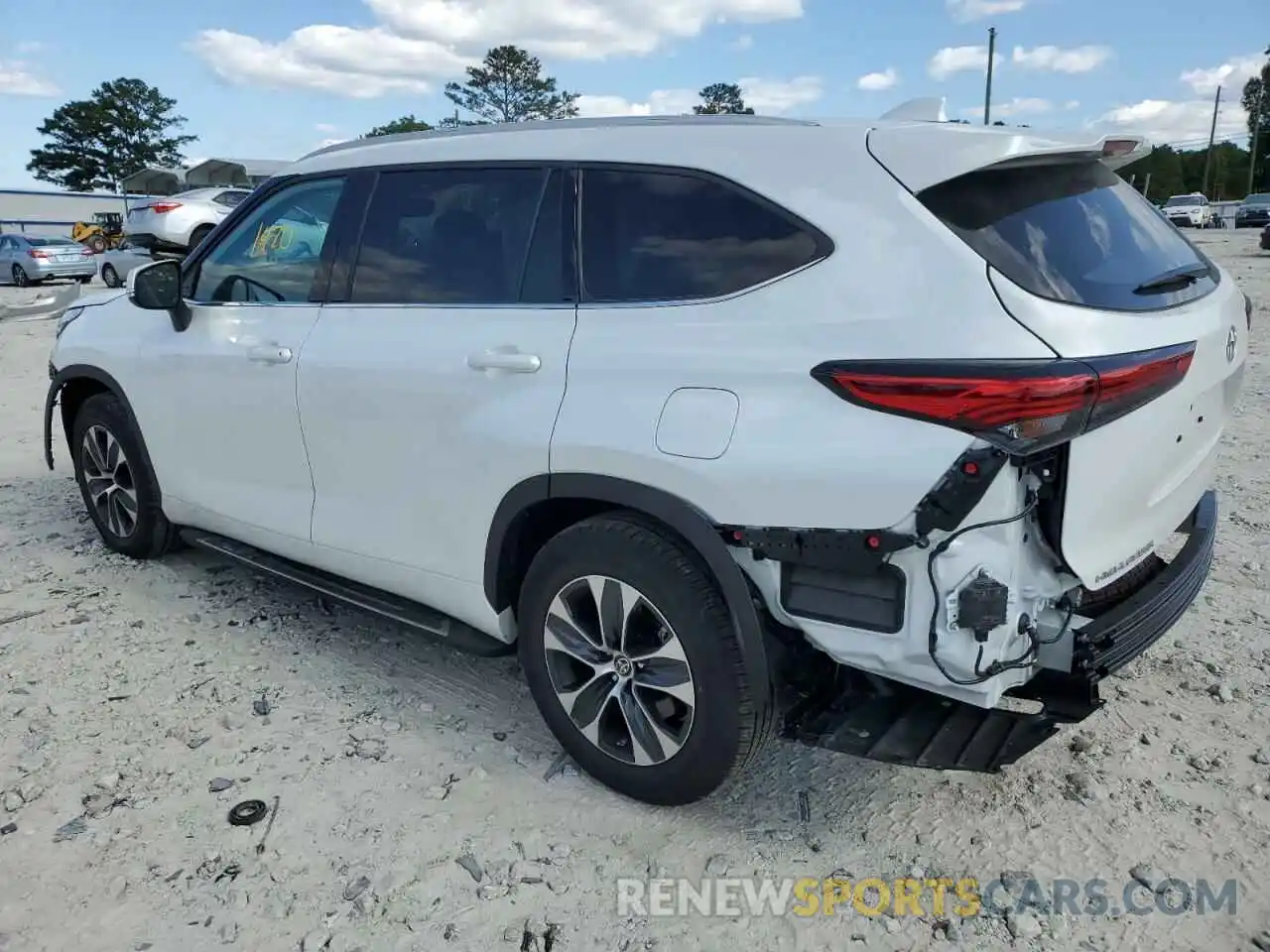 3 Photograph of a damaged car 5TDGZRAH1NS125090 TOYOTA HIGHLANDER 2022