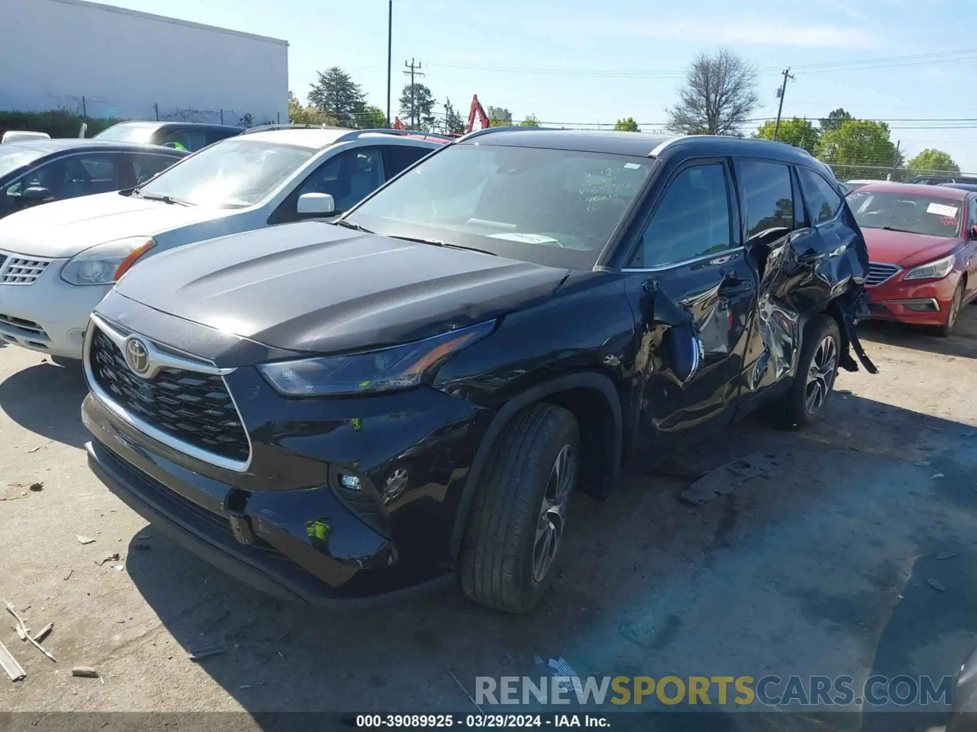 2 Photograph of a damaged car 5TDGZRAH3NS549161 TOYOTA HIGHLANDER 2022