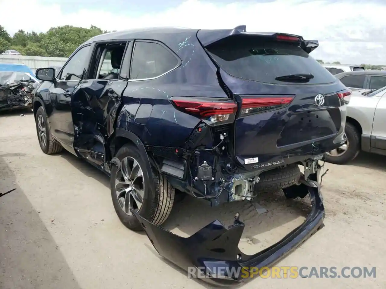 3 Photograph of a damaged car 5TDGZRAH4NS541599 TOYOTA HIGHLANDER 2022