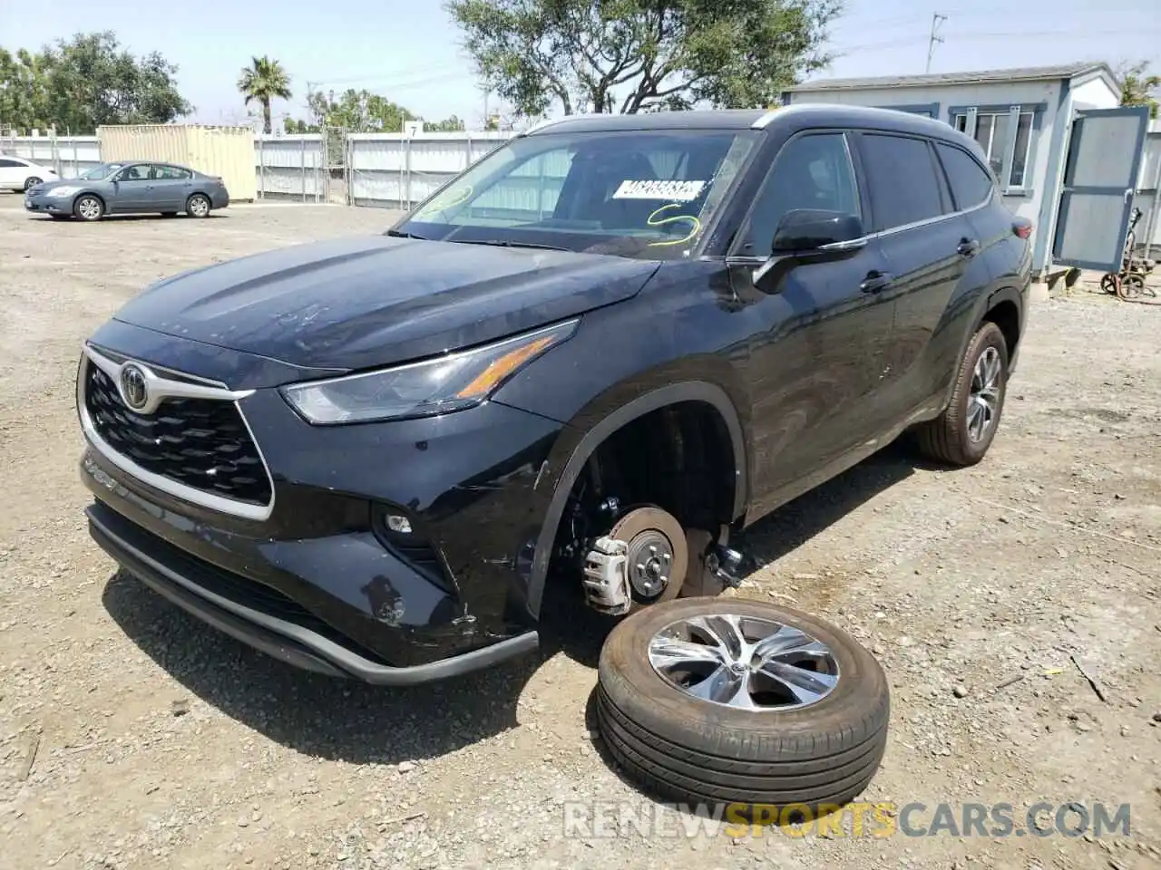 2 Photograph of a damaged car 5TDGZRAH5NS544009 TOYOTA HIGHLANDER 2022