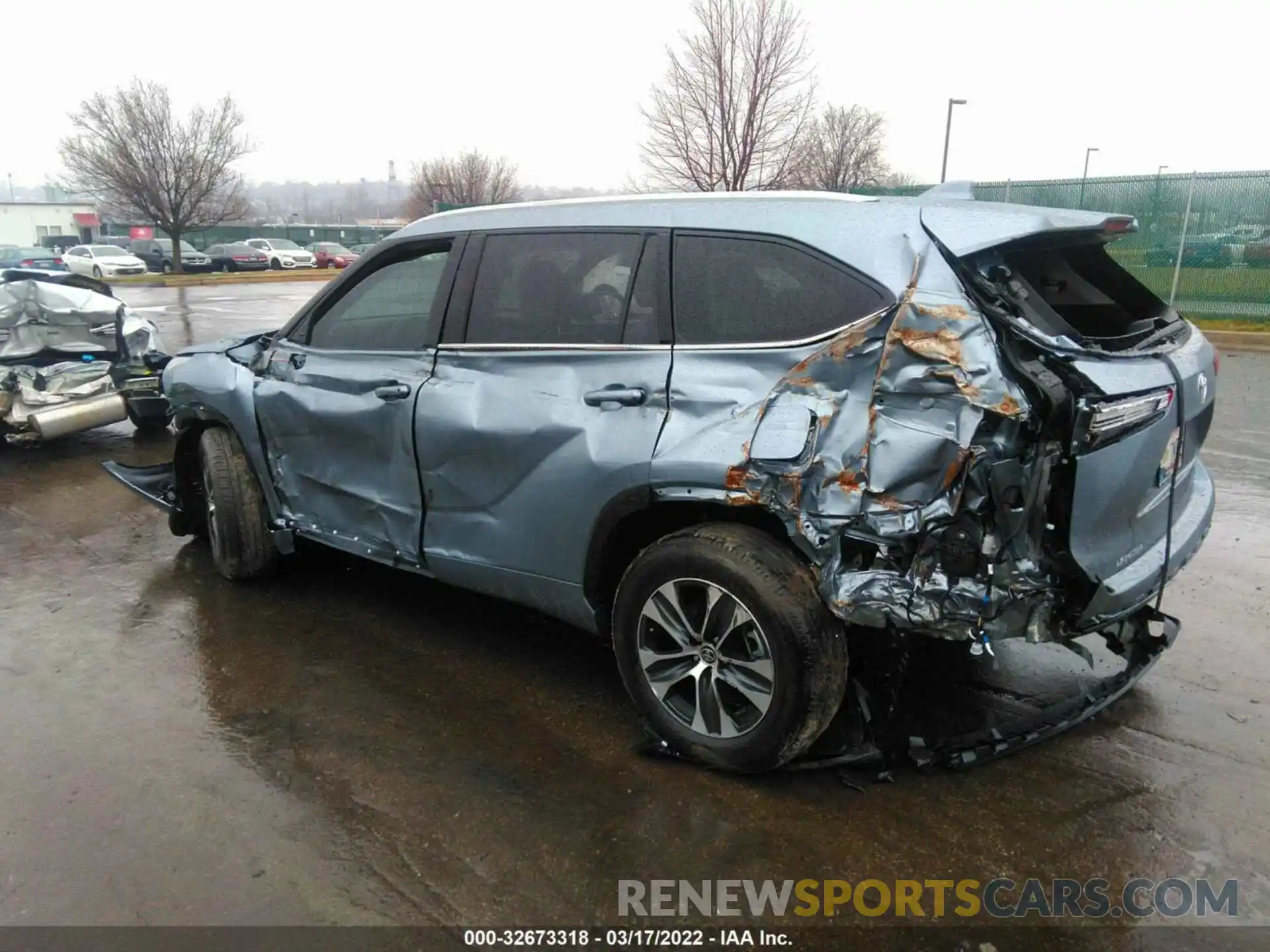 3 Photograph of a damaged car 5TDGZRAH6NS101285 TOYOTA HIGHLANDER 2022