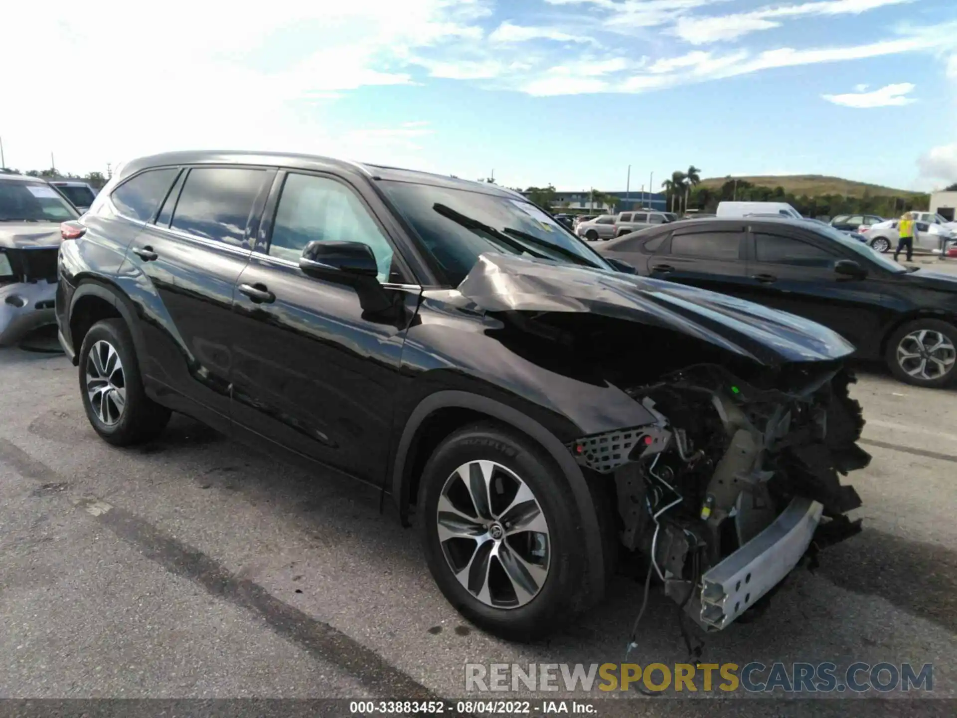 1 Photograph of a damaged car 5TDGZRAH6NS102128 TOYOTA HIGHLANDER 2022