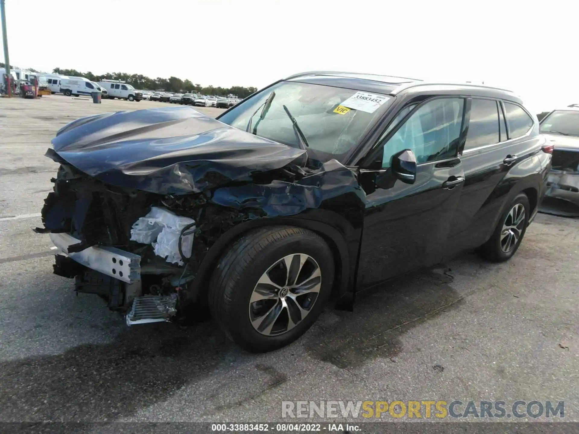 2 Photograph of a damaged car 5TDGZRAH6NS102128 TOYOTA HIGHLANDER 2022