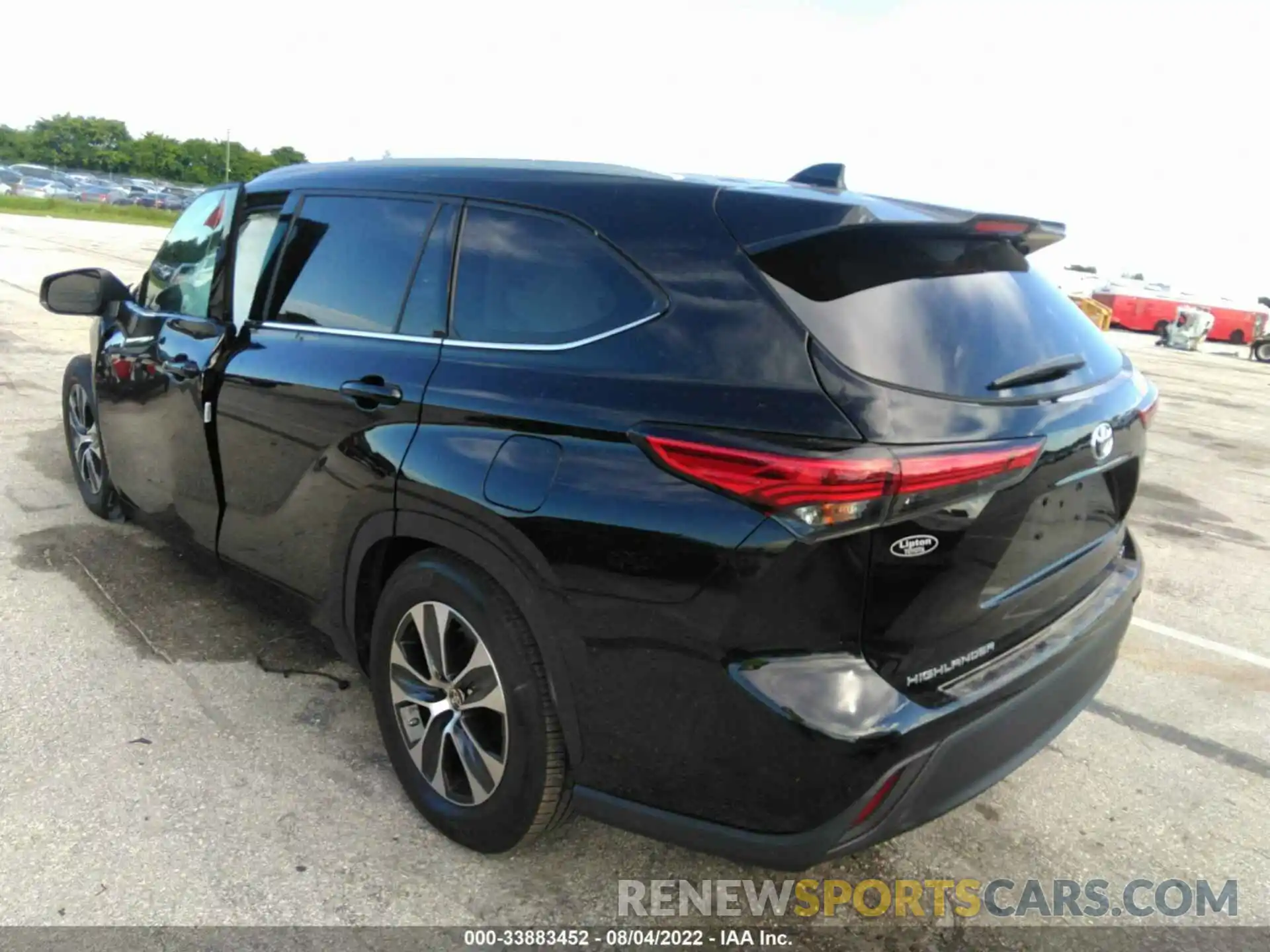 3 Photograph of a damaged car 5TDGZRAH6NS102128 TOYOTA HIGHLANDER 2022