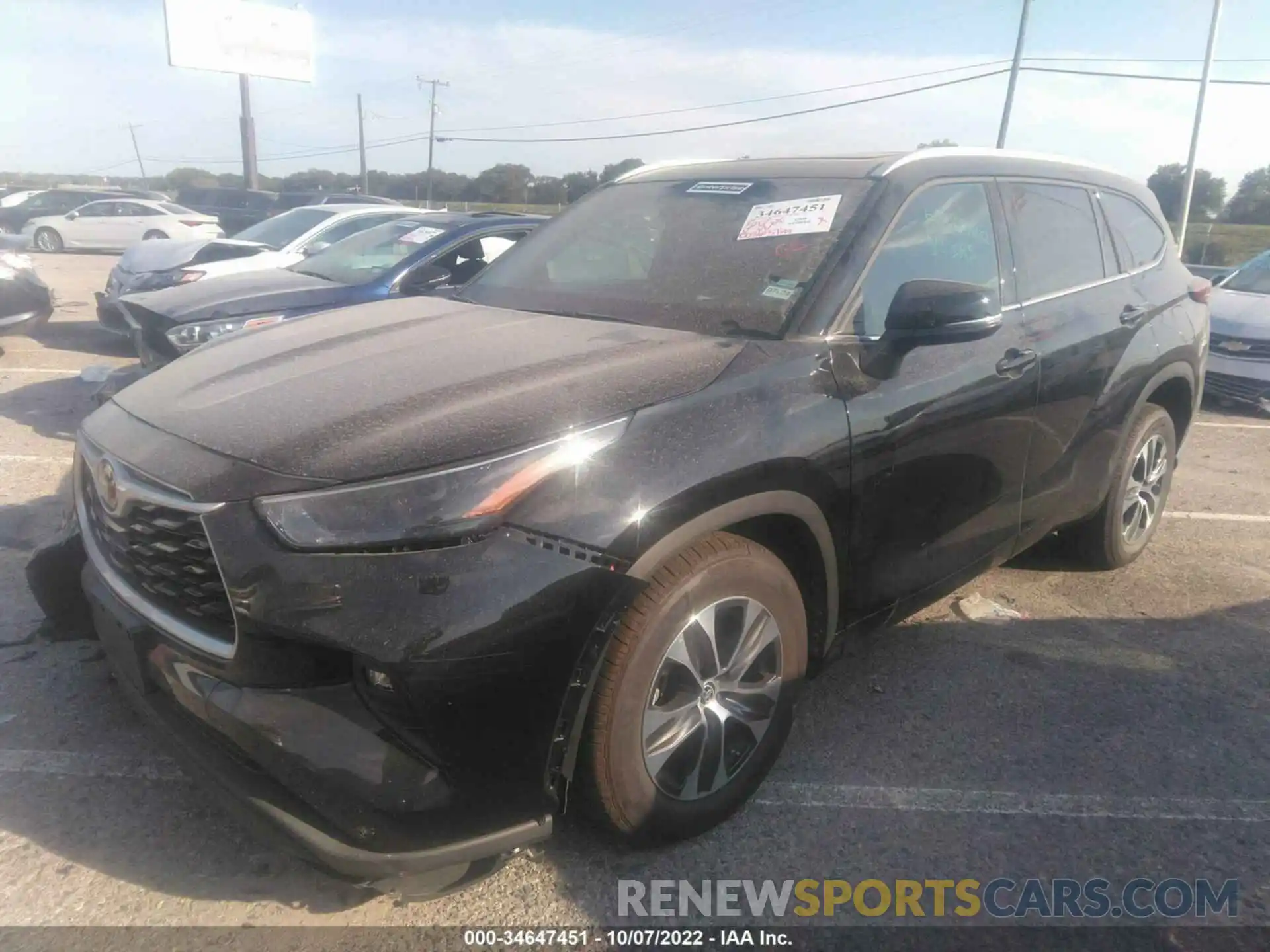 2 Photograph of a damaged car 5TDGZRAH6NS128969 TOYOTA HIGHLANDER 2022