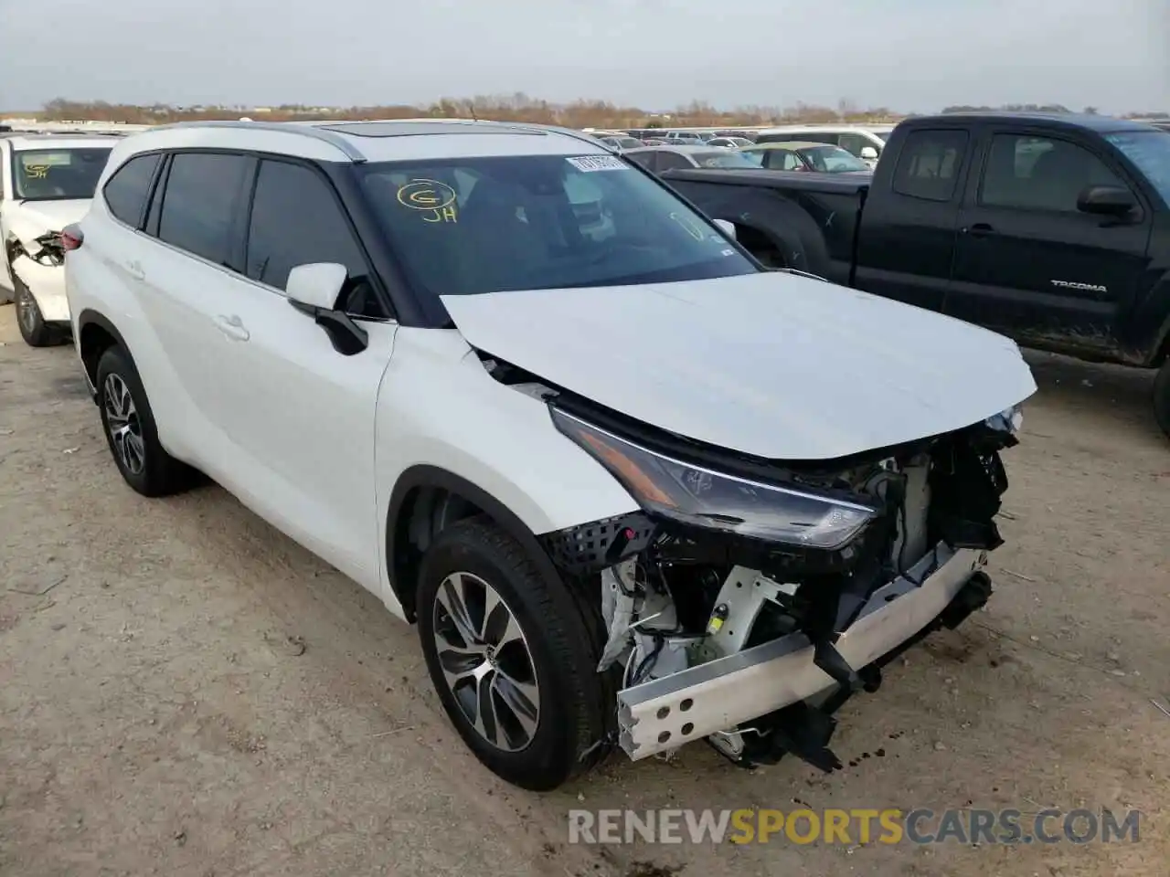 1 Photograph of a damaged car 5TDGZRAH7NS090734 TOYOTA HIGHLANDER 2022