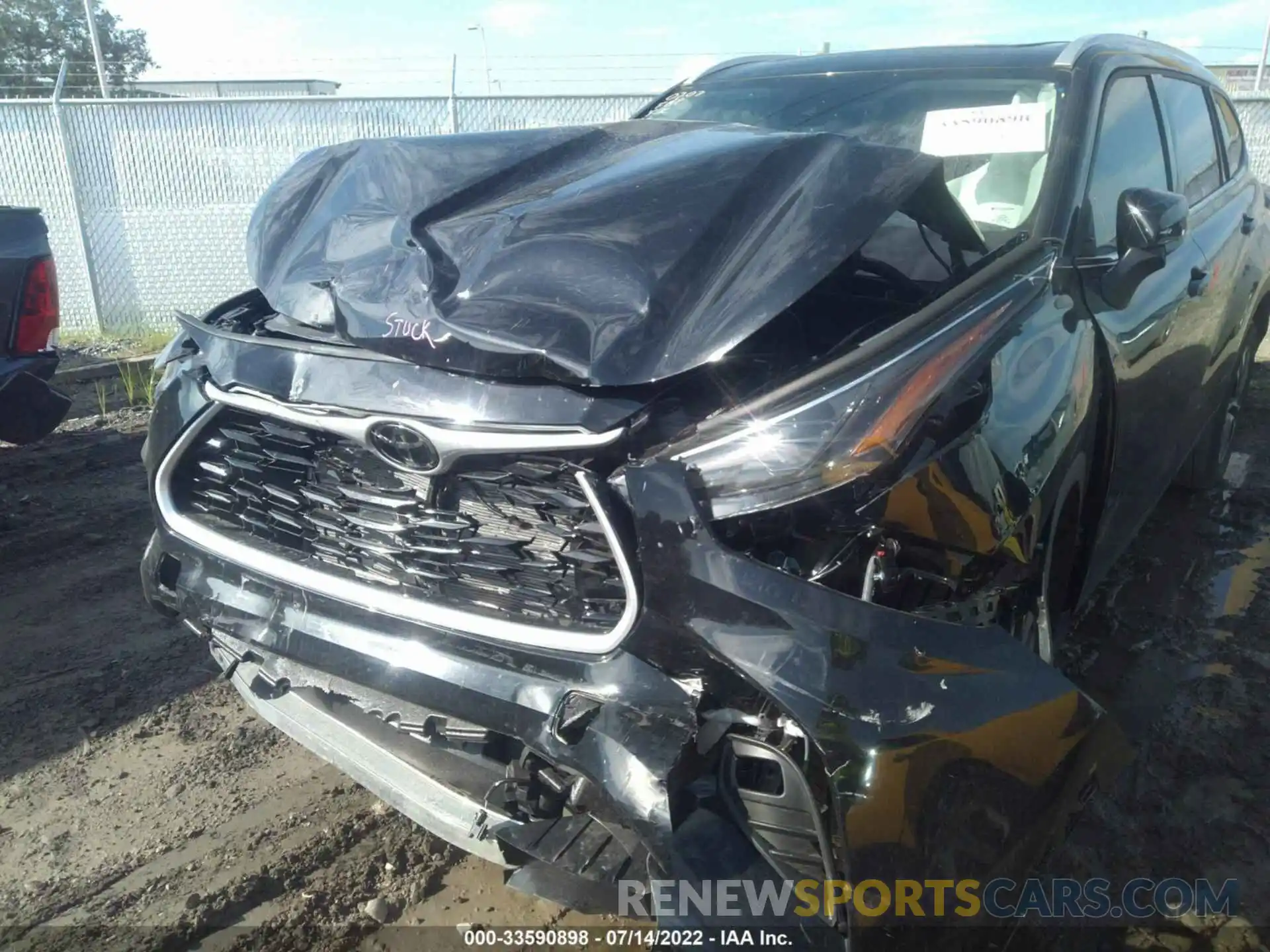 6 Photograph of a damaged car 5TDGZRAH8NS121912 TOYOTA HIGHLANDER 2022