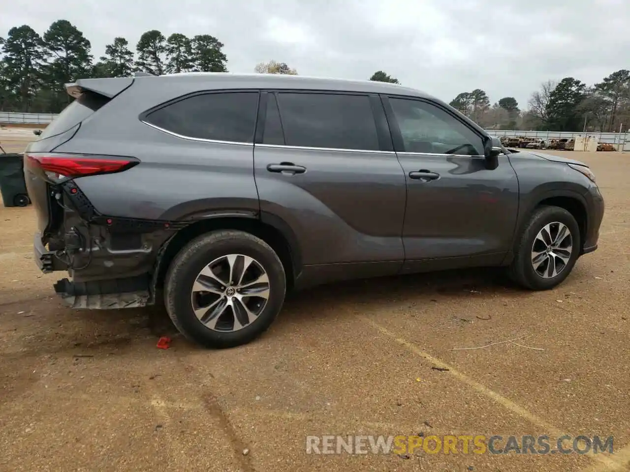 3 Photograph of a damaged car 5TDGZRAH8NS559782 TOYOTA HIGHLANDER 2022