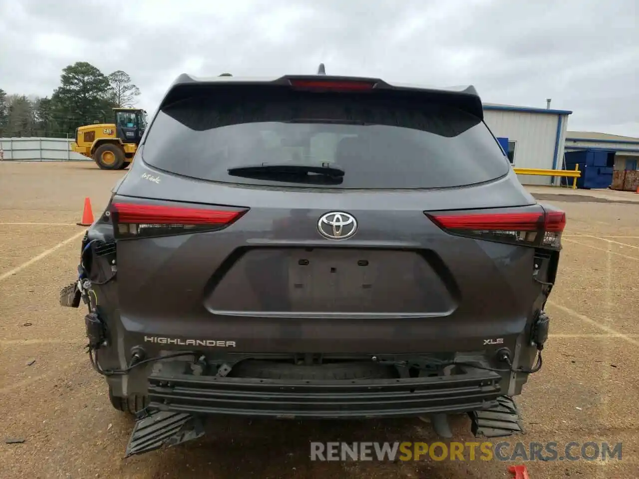 6 Photograph of a damaged car 5TDGZRAH8NS559782 TOYOTA HIGHLANDER 2022