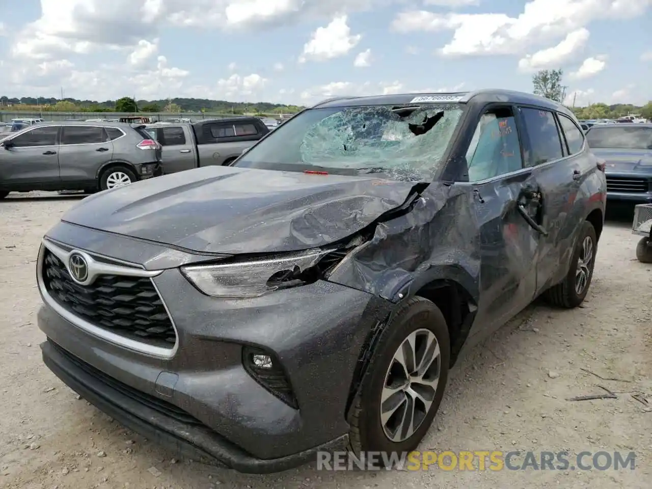 2 Photograph of a damaged car 5TDGZRAH9NS115715 TOYOTA HIGHLANDER 2022