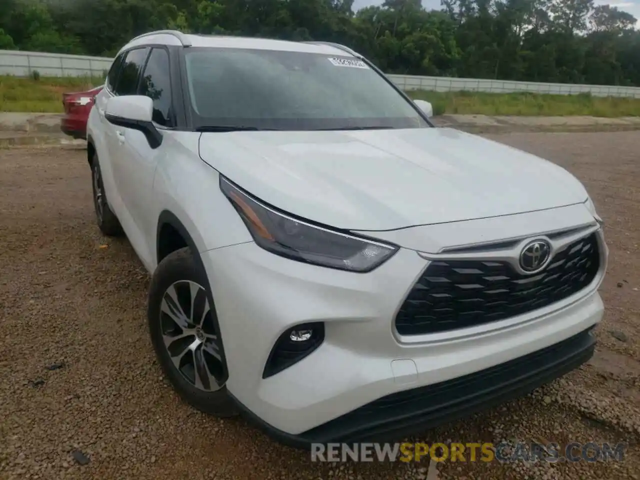 1 Photograph of a damaged car 5TDGZRAH9NS549519 TOYOTA HIGHLANDER 2022