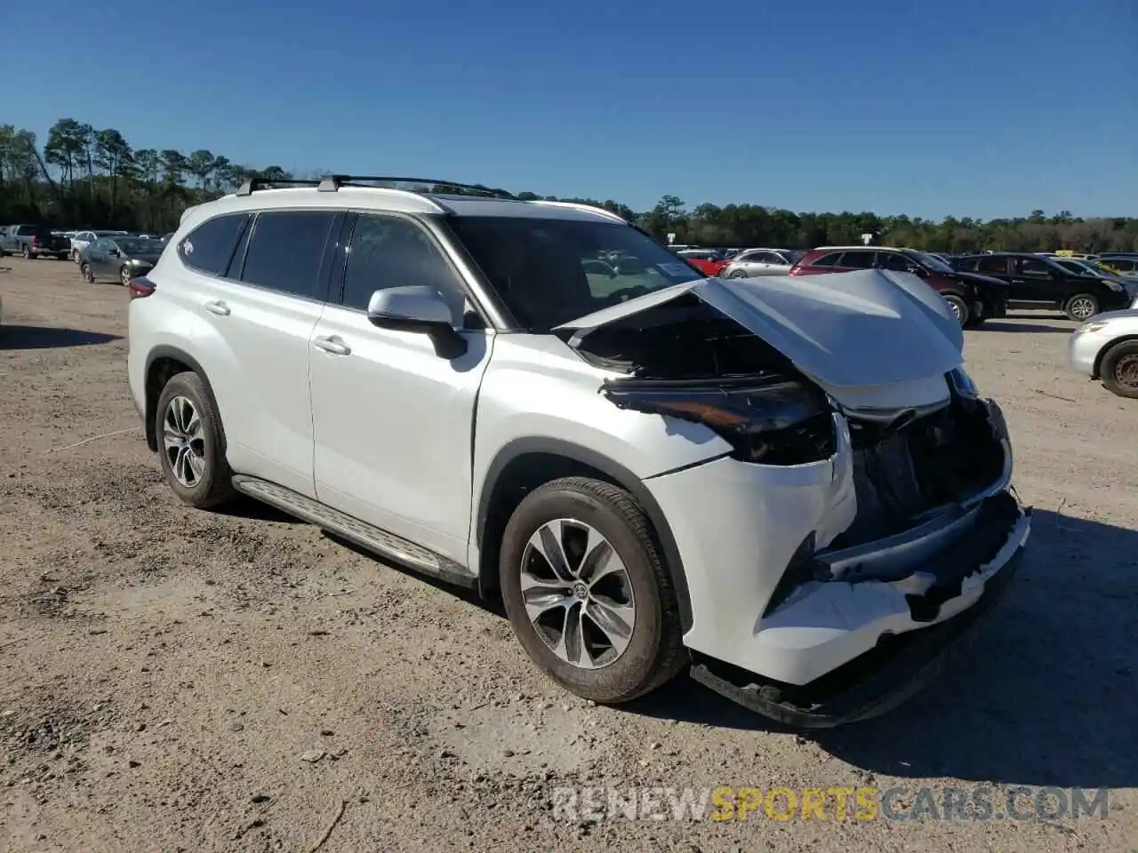 4 Photograph of a damaged car 5TDGZRAHXNS551148 TOYOTA HIGHLANDER 2022