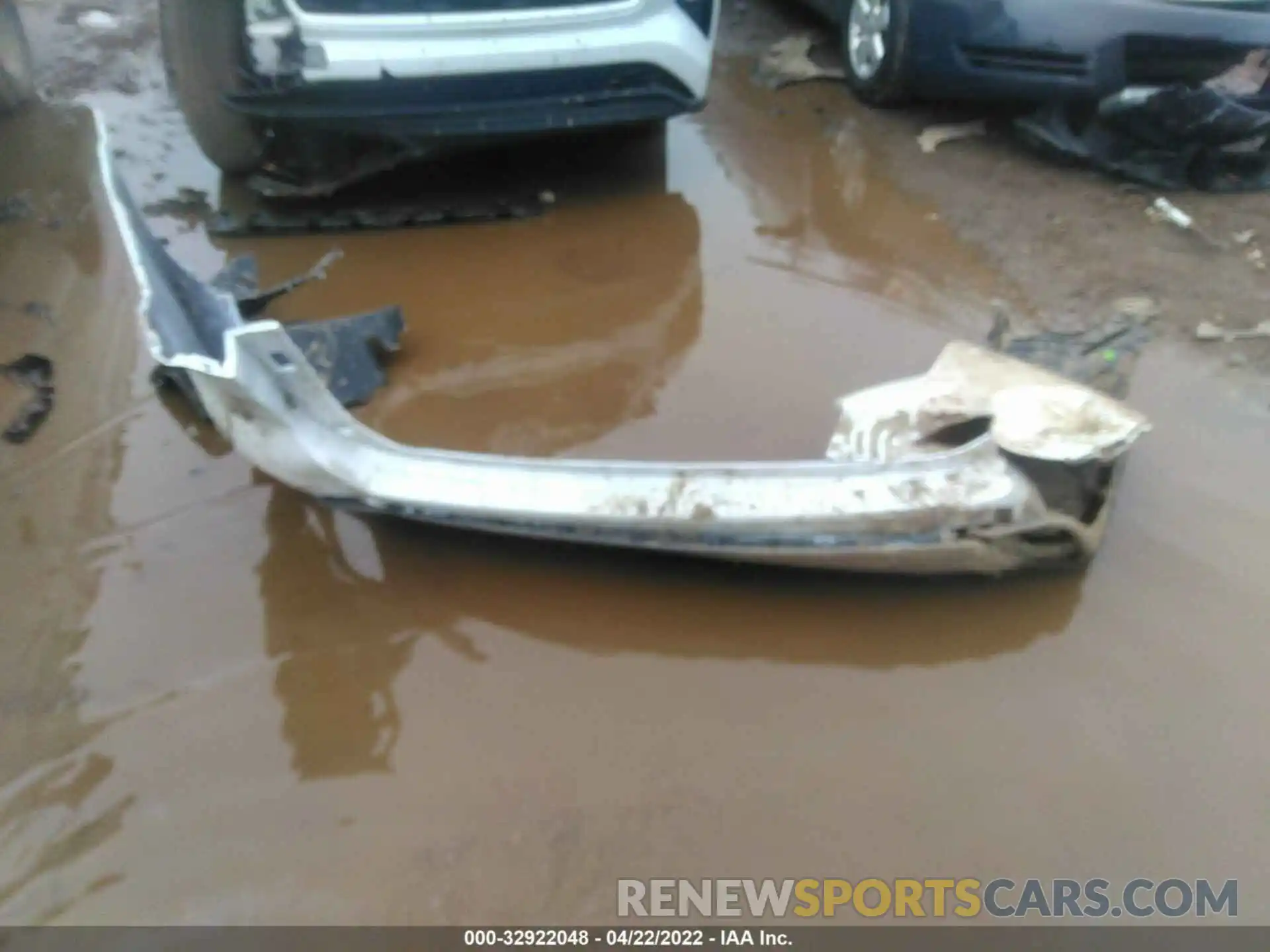 12 Photograph of a damaged car 5TDGZRBH1NS178564 TOYOTA HIGHLANDER 2022