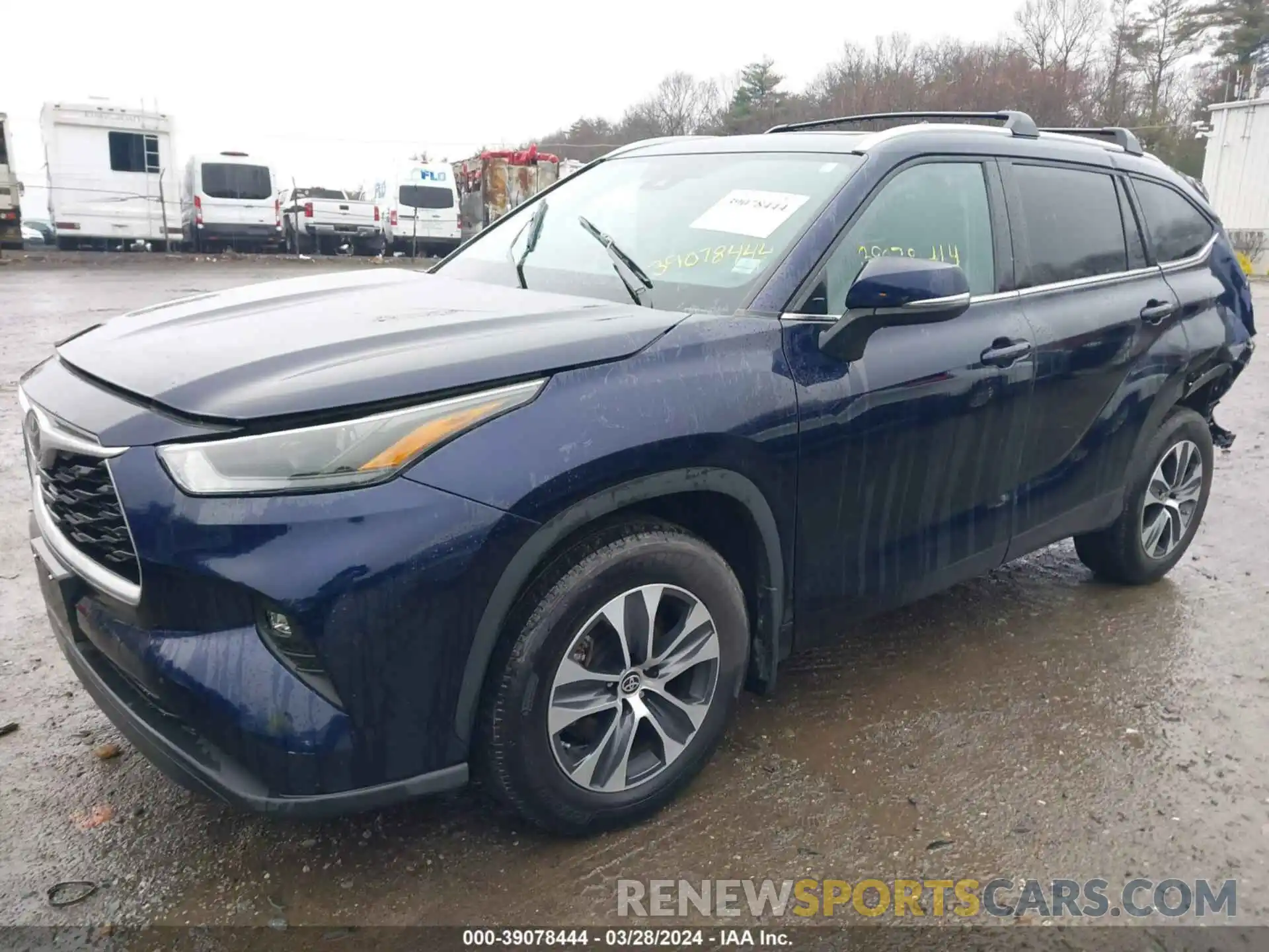 2 Photograph of a damaged car 5TDGZRBH1NS578270 TOYOTA HIGHLANDER 2022