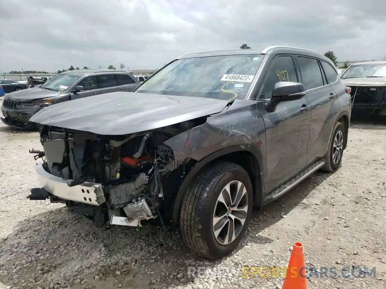 2 Photograph of a damaged car 5TDGZRBH2NS175317 TOYOTA HIGHLANDER 2022