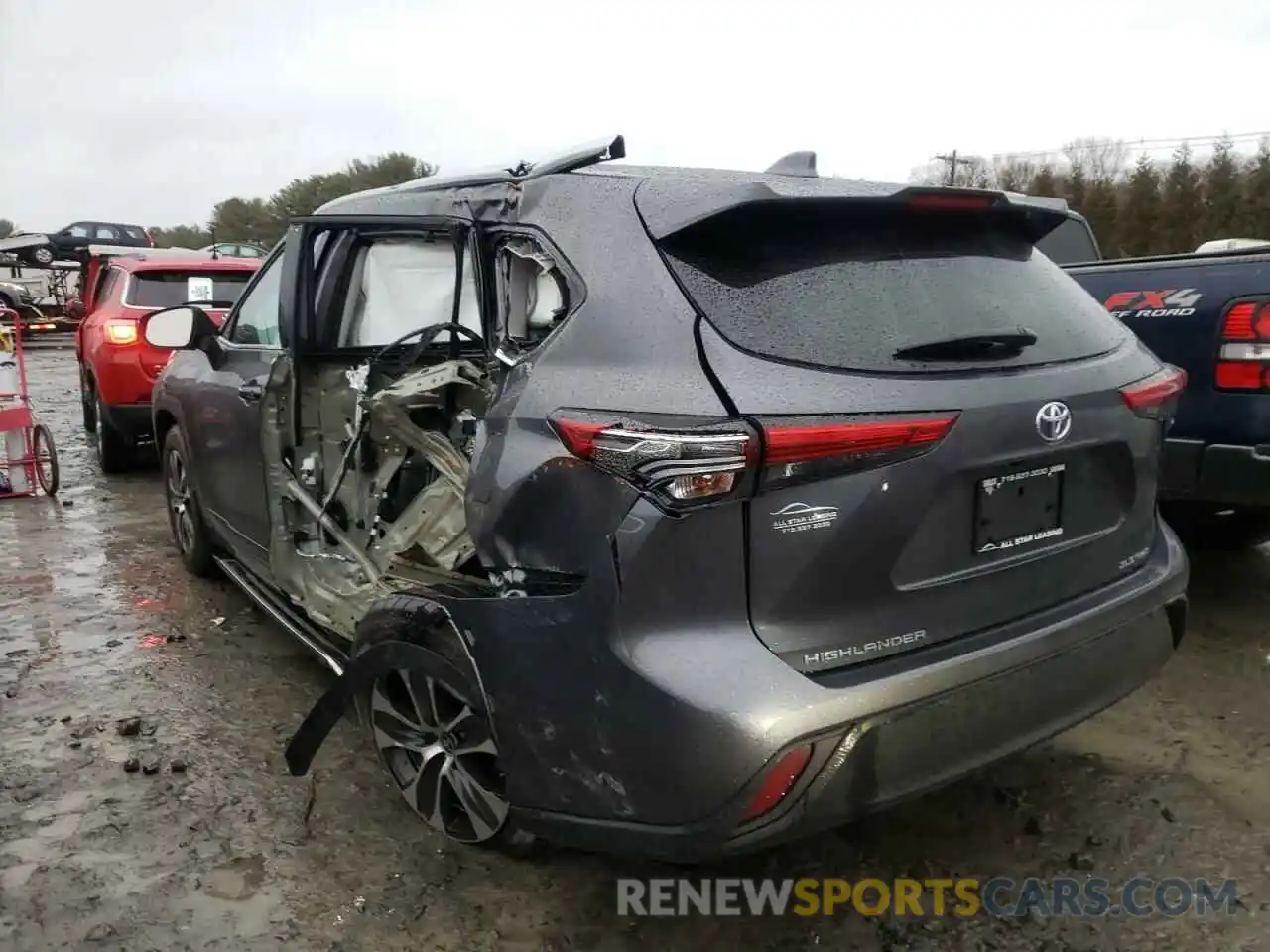 3 Photograph of a damaged car 5TDGZRBH2NS176399 TOYOTA HIGHLANDER 2022