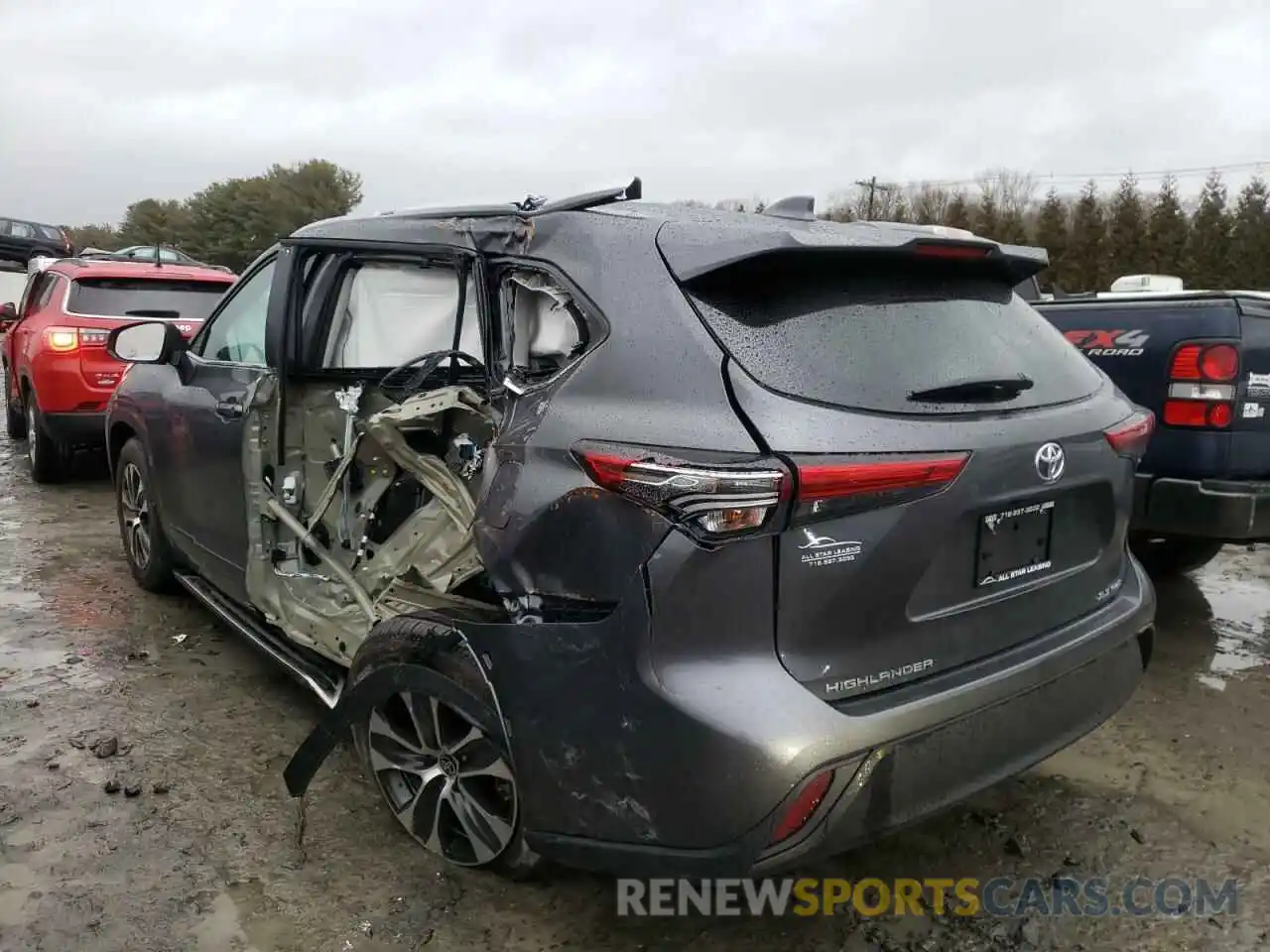 9 Photograph of a damaged car 5TDGZRBH2NS176399 TOYOTA HIGHLANDER 2022