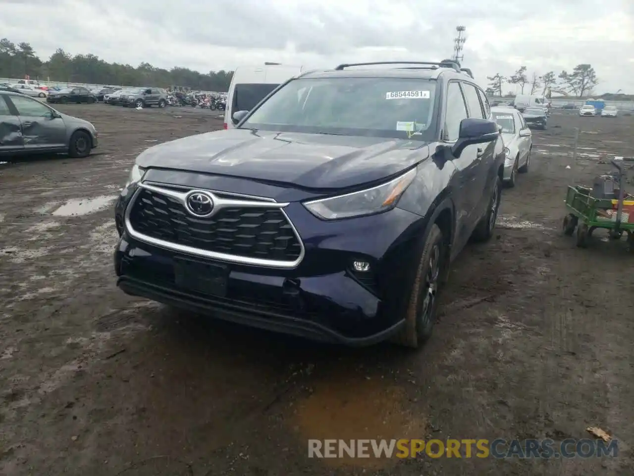 2 Photograph of a damaged car 5TDGZRBH3NS561017 TOYOTA HIGHLANDER 2022