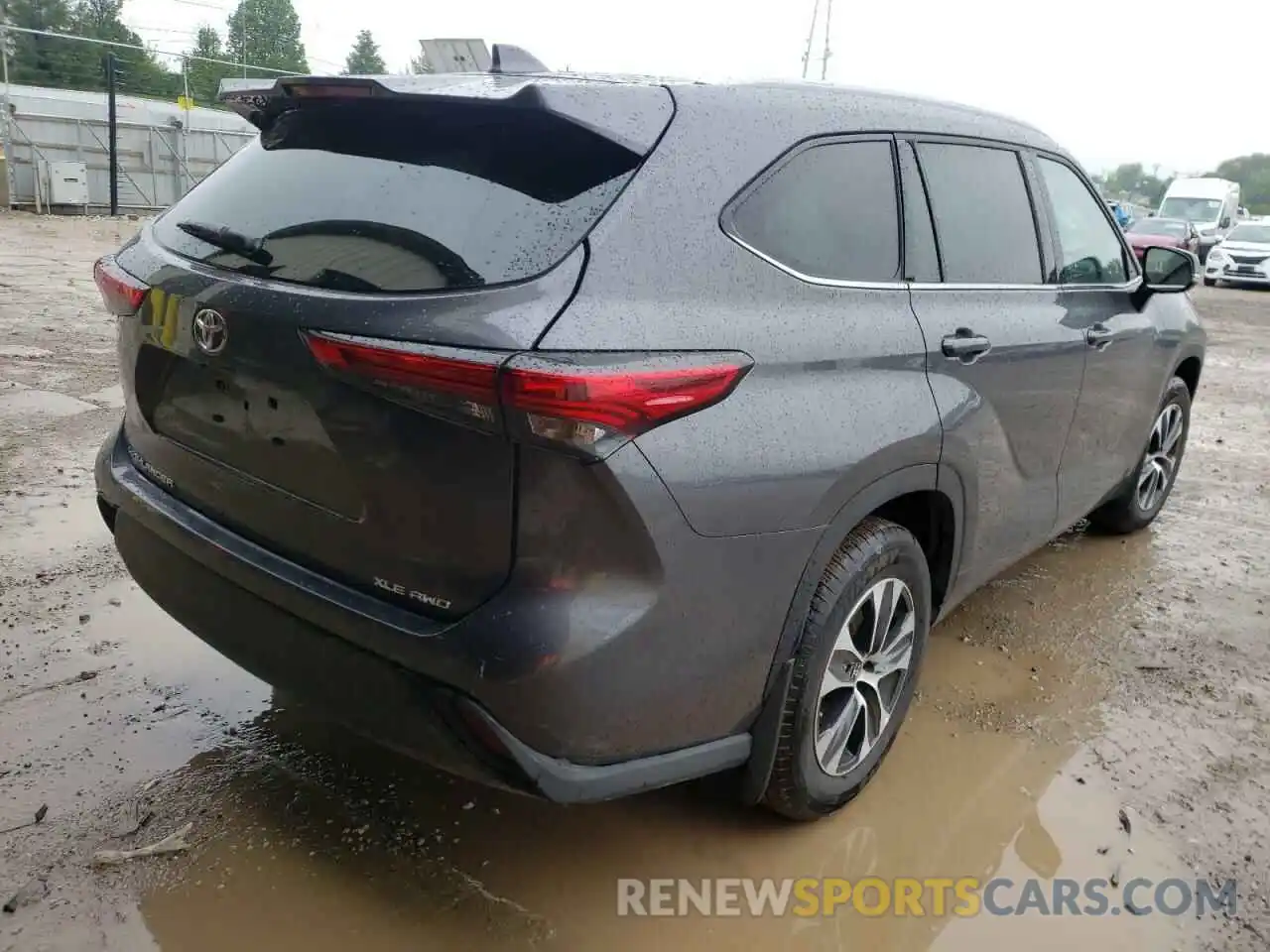 4 Photograph of a damaged car 5TDGZRBH3NS575869 TOYOTA HIGHLANDER 2022