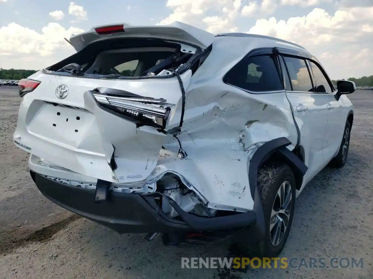 4 Photograph of a damaged car 5TDGZRBH5NS172170 TOYOTA HIGHLANDER 2022