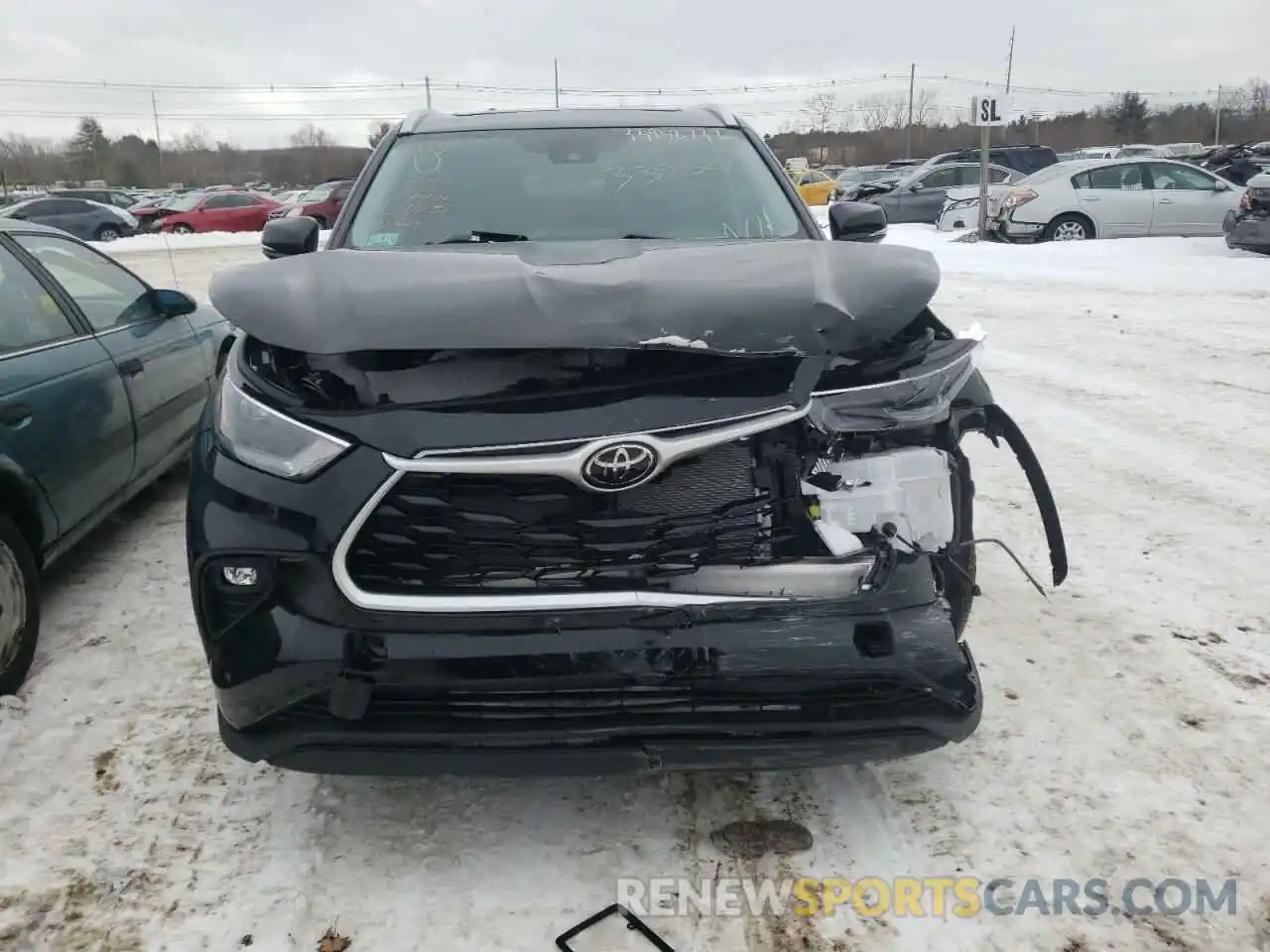 9 Photograph of a damaged car 5TDGZRBH6NS178186 TOYOTA HIGHLANDER 2022