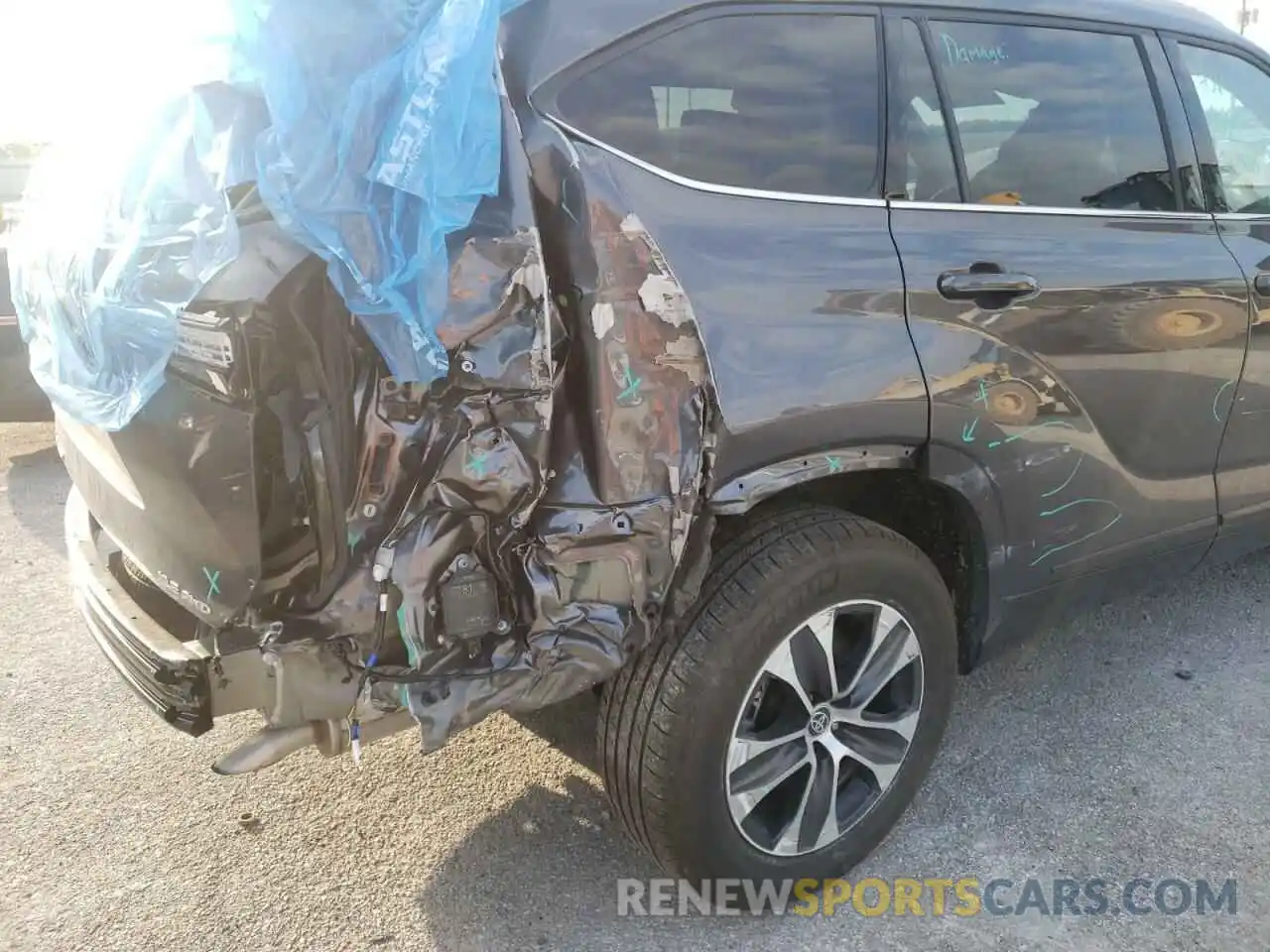 9 Photograph of a damaged car 5TDGZRBH6NS187812 TOYOTA HIGHLANDER 2022